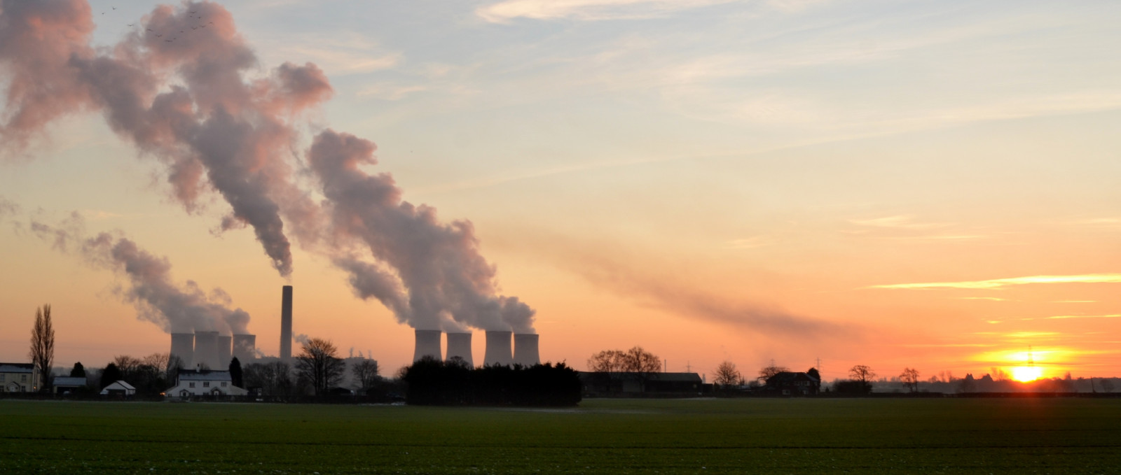 západ slunce, město, Červené, nebe, kouř, panoráma, večer, ráno, oranžový, horizont, atmosféra, přejít, soumrak, továrna, metropole, elektřina, trajekt, znečištění, mrak, parní, flickr, stanice, záře, svítání, Napájení, generátor, uhlí, během dne, chochol, energie, průmysl, cheshire, Atmosféra Země, odlesk, kupa, jones, komíny, Warrington, Duane, elektrárna, Fiddlers, Widnes, Dec29, Dec30, Cuerdley, Flickrhive