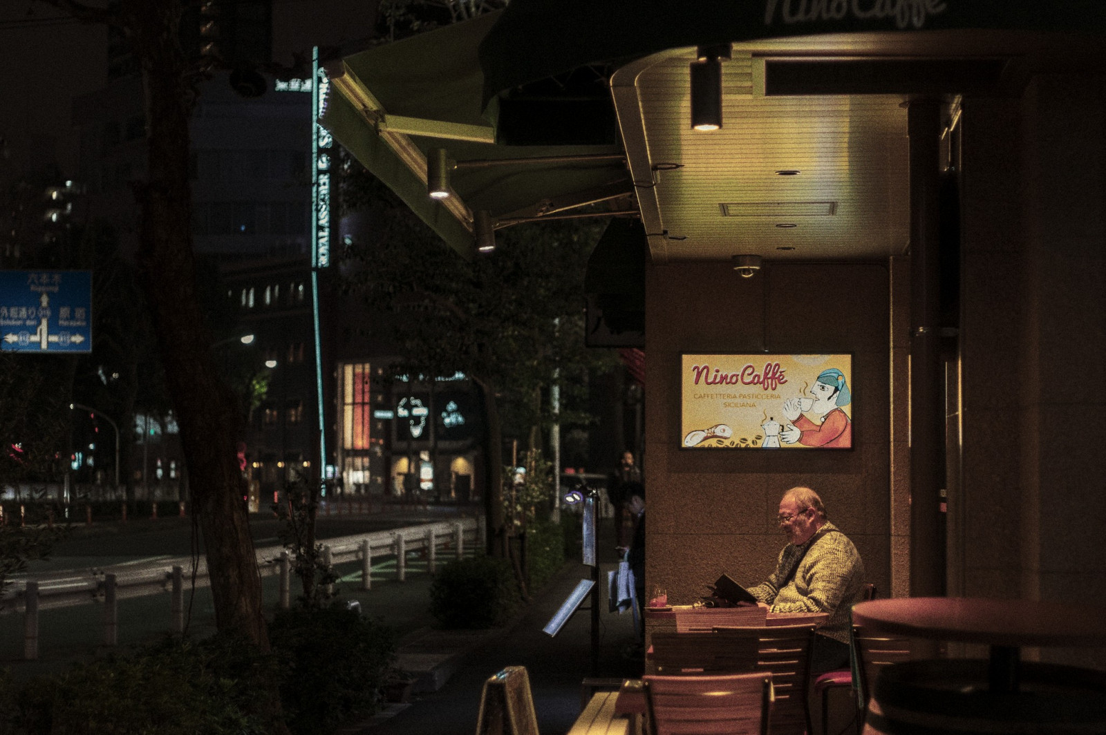 ulice, noc, silnice, večer, staří lidé, bar, restaurace, kavárny, osvětlení, urban area