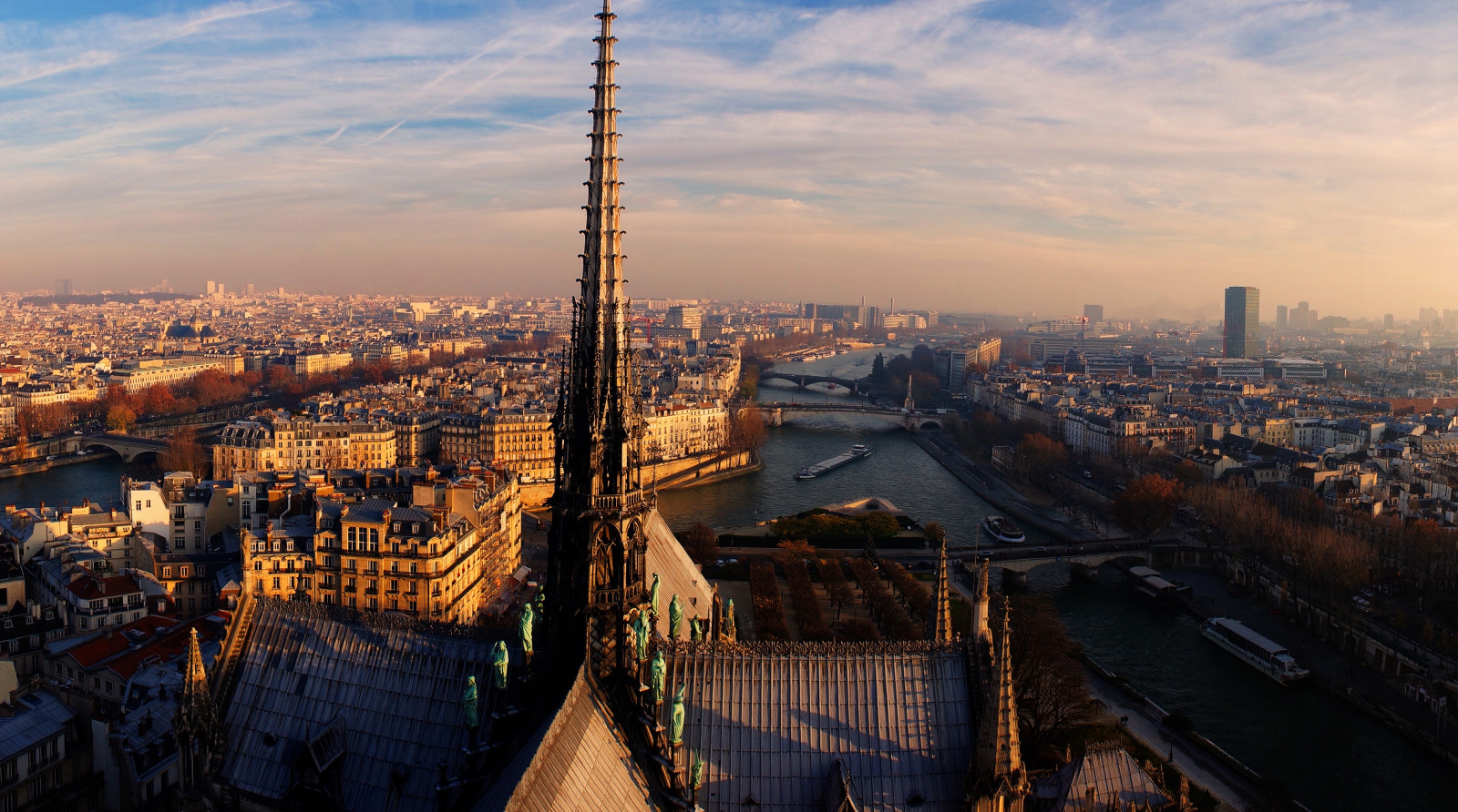 500px, solnedgang, by, bybilledet, bygning, himmel, skyline, skyskraber, aften, morgen, tårn, horisont, Sony, panorama, Frankrig, Europa, Paris, skumring, fugleperspektiv, Facebook, metropol, Seine, Spir, Sky, downtown, flickr, daggry, udforske, Notre Dame, martin, milepæl, dagtimerne, forstad, byområde, turistattraktion, hovedstadsområde, højhus, luftfotografering, iledelacite, ilesaintlouis, Arturo, arturomartin