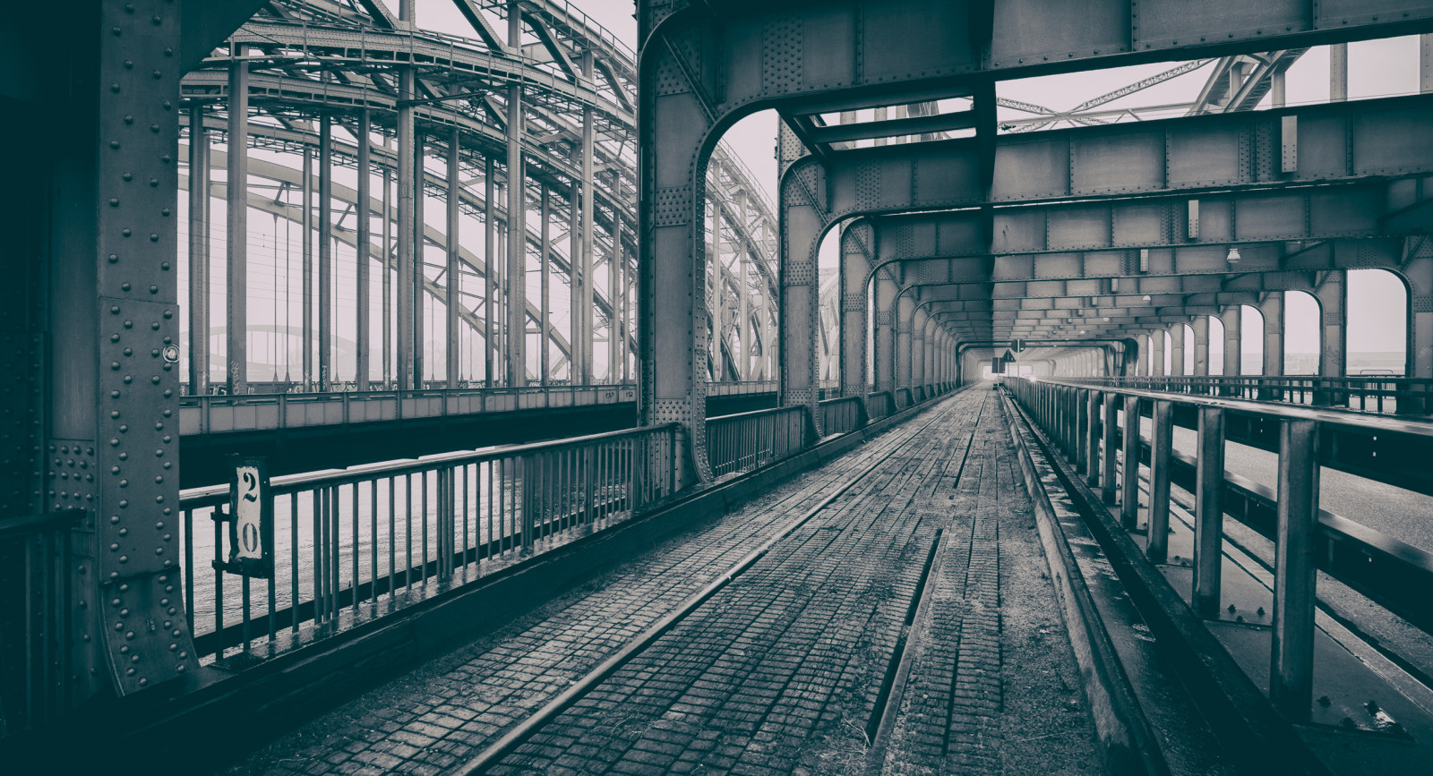 freihafenelbbr CKE, Brigde, hambur, Labe, řeka, railwaybridge, eisenbahnbr CKE, Černý a bílý, SW, Schwarzweiss, městský, ulice