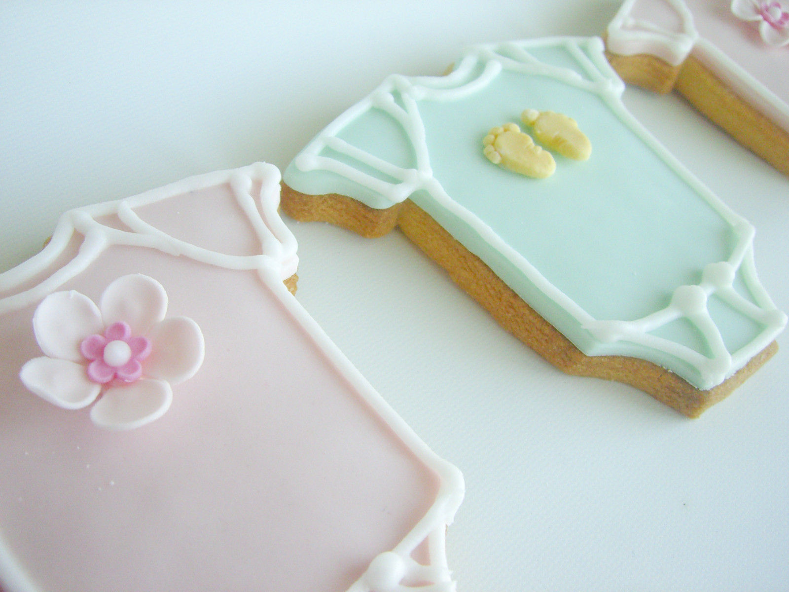 สีชมพู, ดอกไม้, สีน้ำเงิน, มะนาว, คุกกี้, ลายจุด, คัพเค้ก, คันธนู, การขนานนาม, babyshower, ตกแต่ง, Polk, decorbabyshowercupcakebowflowerspolkadotsbluepinklemonbuttercreamchristeningcookie