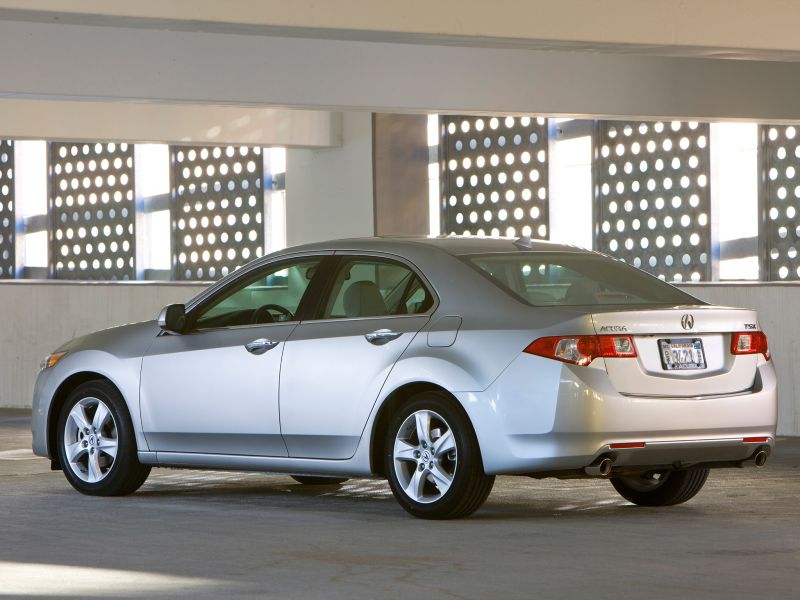 voiture,bâtiment,véhicule,vue de côté,Acura TSX,Sedan
