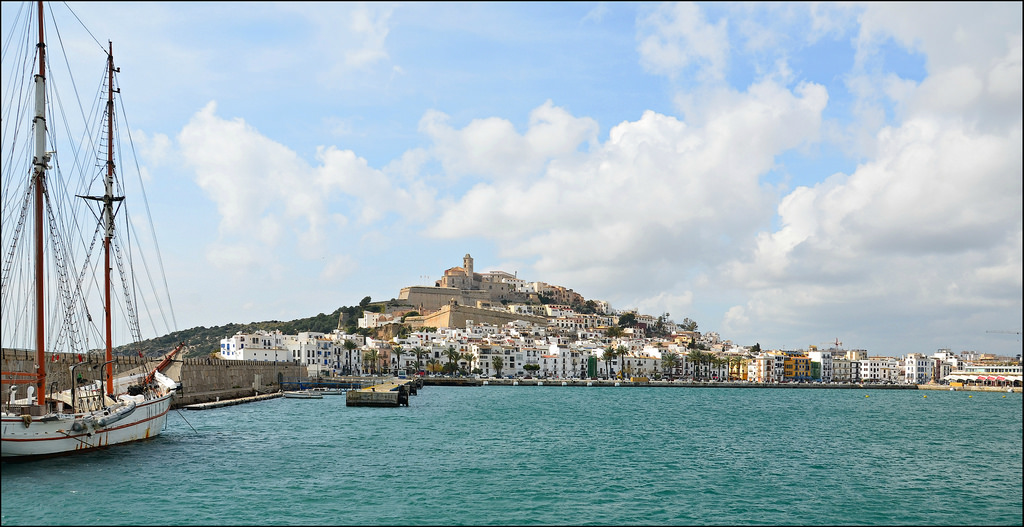 espana, Španělsko, Europa, ibiza, Eivissa, Calas, Vedra, Esvedra, Calamastella, Daltvila, Caladhort, Portinatx, Calabassa, Pitiusas, Santaeulariadelriu, calacomte, Calatarida, Santantonideportmany, Sesmargalidy, Calavadella, Santcarles, Santvicen, Calallenya, Puertodeibiza, Viladalt, Santaagn s, Calacodolar, Calagraci, Calaportinatx, Islaconejera, Eloyrodriguez, Illavedranell, es POTD země, Illespitiusas, Illaesvedra, Calasantvicens, Portbenirras, Portsantmiquelbalansat