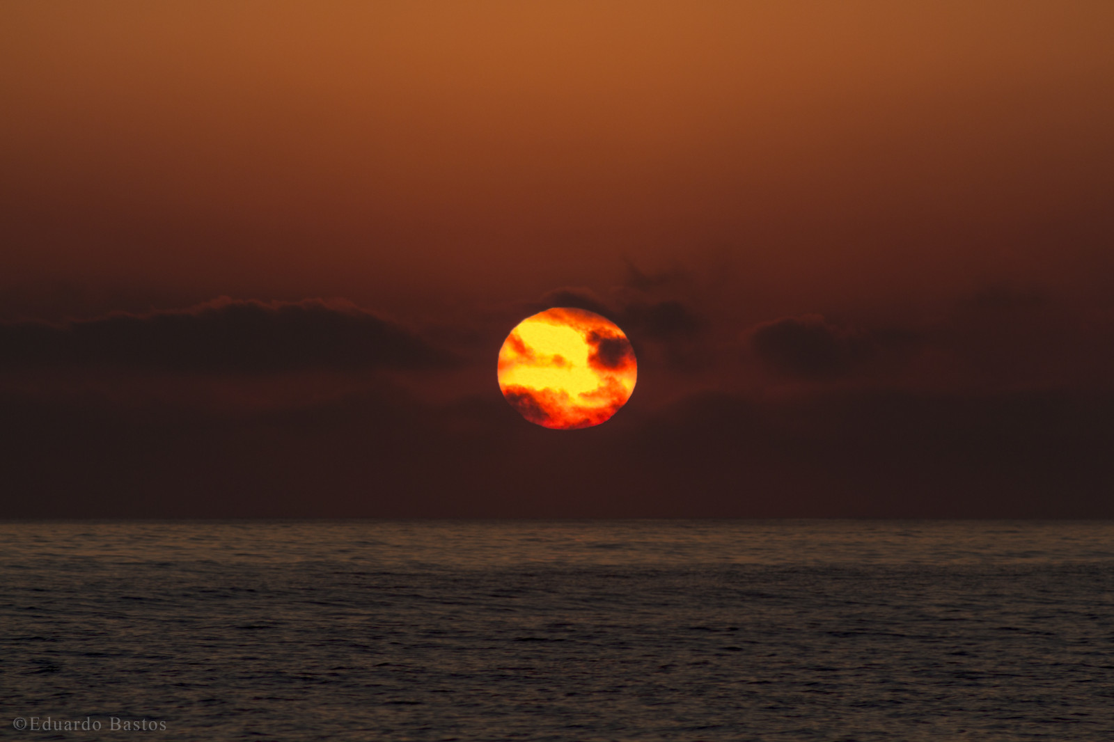 horizont, slunce, nebe, odlesk, svítání, západ slunce, atmosféra, uklidnit, ráno, moře, svítání, soumrak, slunečnímu záření, červená obloha v dopoledních hodinách, večer, ekoregion, mrak, oceán, počítač tapeta