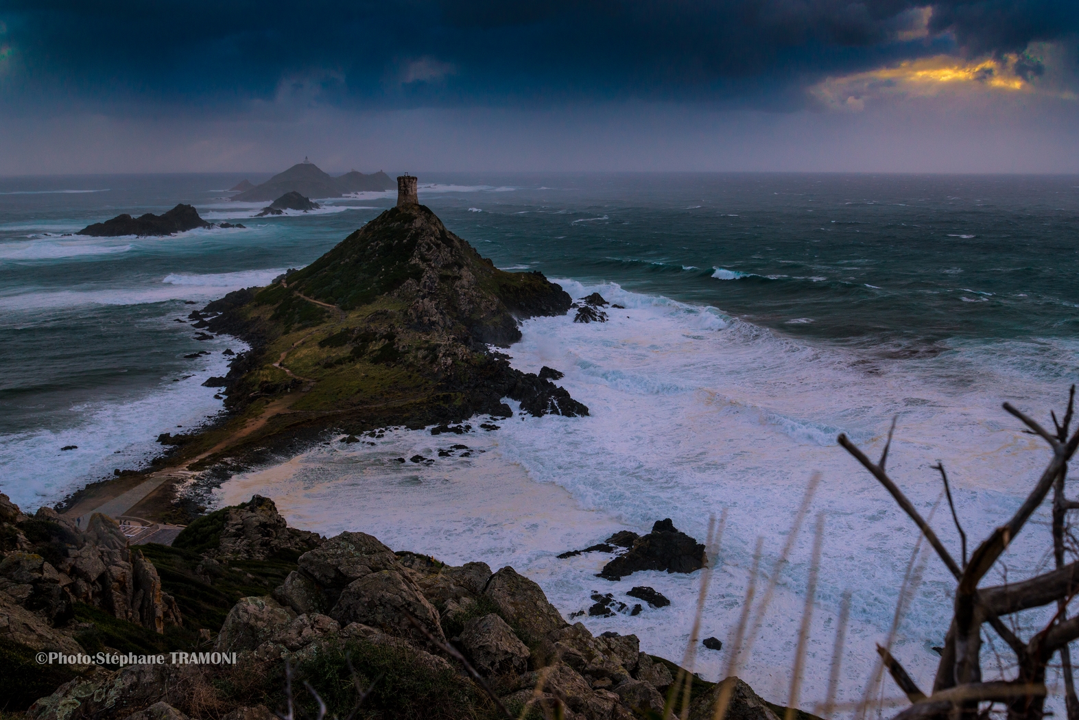 krajina, moře, středozemský, záliv, voda, Skála, pobřeží, nebe, pobřeží, útes, horizont, Francie, pelerína, Korsika, paysage, Ajaccio, Terén, mrak, oceán, vlna, paisaje, mar, francia, corse, mer, nikond600, nikon2485, mediterraneo, mořská vlna, Středozemní moře, mys, mys, marmediterraneo, Corcega, Mediterranee, mermediterranee, ilessanguinaires, bloodyislands, islassanguinarias, coastal and oceanic landforms