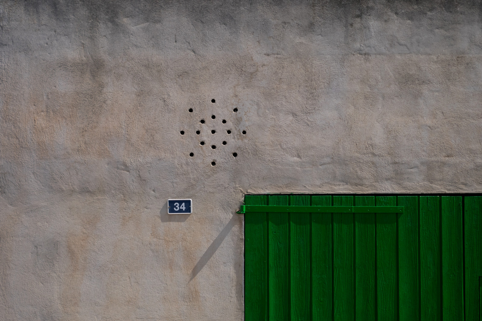 zelená, stěna, lumix, primární, Španělsko, hůlka, Olympus, Panasonic, číslo, čísla, Grun, Mallorca, 34, 45mm, Španělsko, Canpicafort, M43, nummer, MFT, 45mmf18, gm1, Badiadalcudia, microfourthirds, ft, mzuiko, Olympusmzuikodigital45mm118, Olympus45mm18, Dmcgm1, Lumixgm1, Lumixdmcgm1, Panasoniclumixdmcgm1, Panasoniclumixgm1, Pmi2014