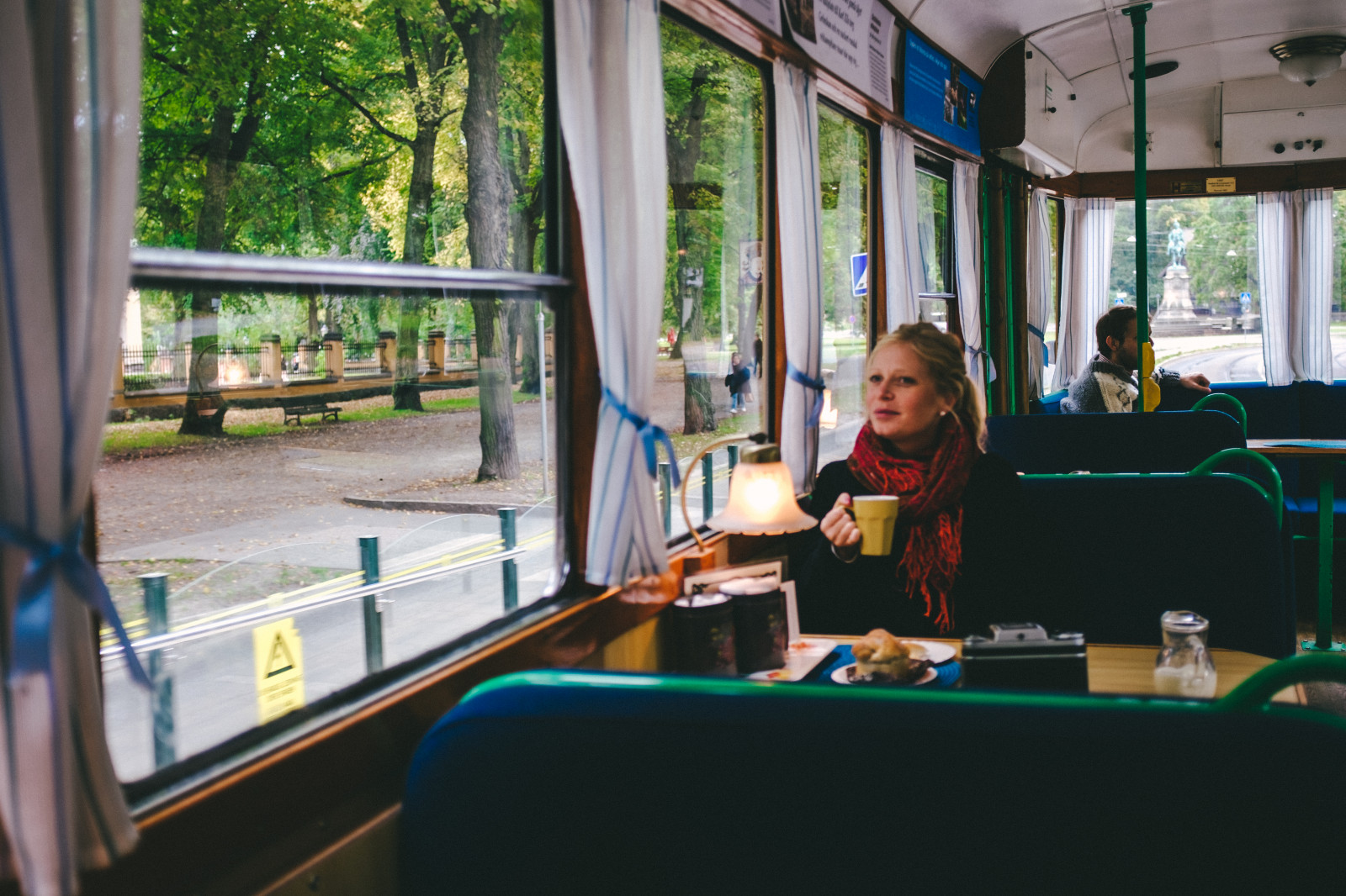 ulice, město, portrét, lidé, barva, barva, káva, architektura, 35MM, fotografování, kavárna, flickr, momenty, fuji, foto, fotky, Švédsko, Stockholm, upřímný, děje, průzkumník, prasknutí, prozkoumat, CreativeCommons, Fujifilm, unposed, Nekupírované, kaffe, decisivemoment, Fika, fotografi, skořicová buchtička, primelens, gatufoto, bestcamera, Shromáždění, worldstreetphotography, fujix100t, jackwallsten