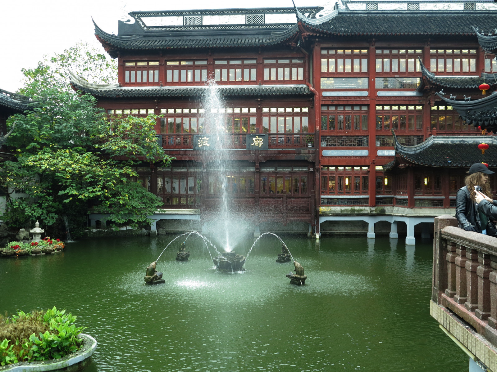 město, Čína, voda, budova, rybník, Shanghai, kašna, Čínská architektura, strom, volný čas, vodní tok, rekreace, turistická atrakce, vodní prvek, vodní zdroje, Yugarden