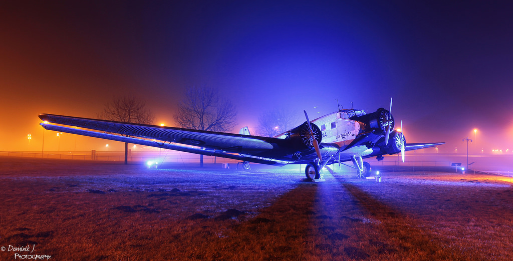 nebbia, notte, aereo, Canone, Germania, Monaco, fotografia, eos, colorato, colori, Fotografie, nebbioso, dslr, Flugzeug, Langzeitbelichtung, JU52, junkers, Flughafenm nchen, Scheinwerfer, Airportmunich, 5dmarkii