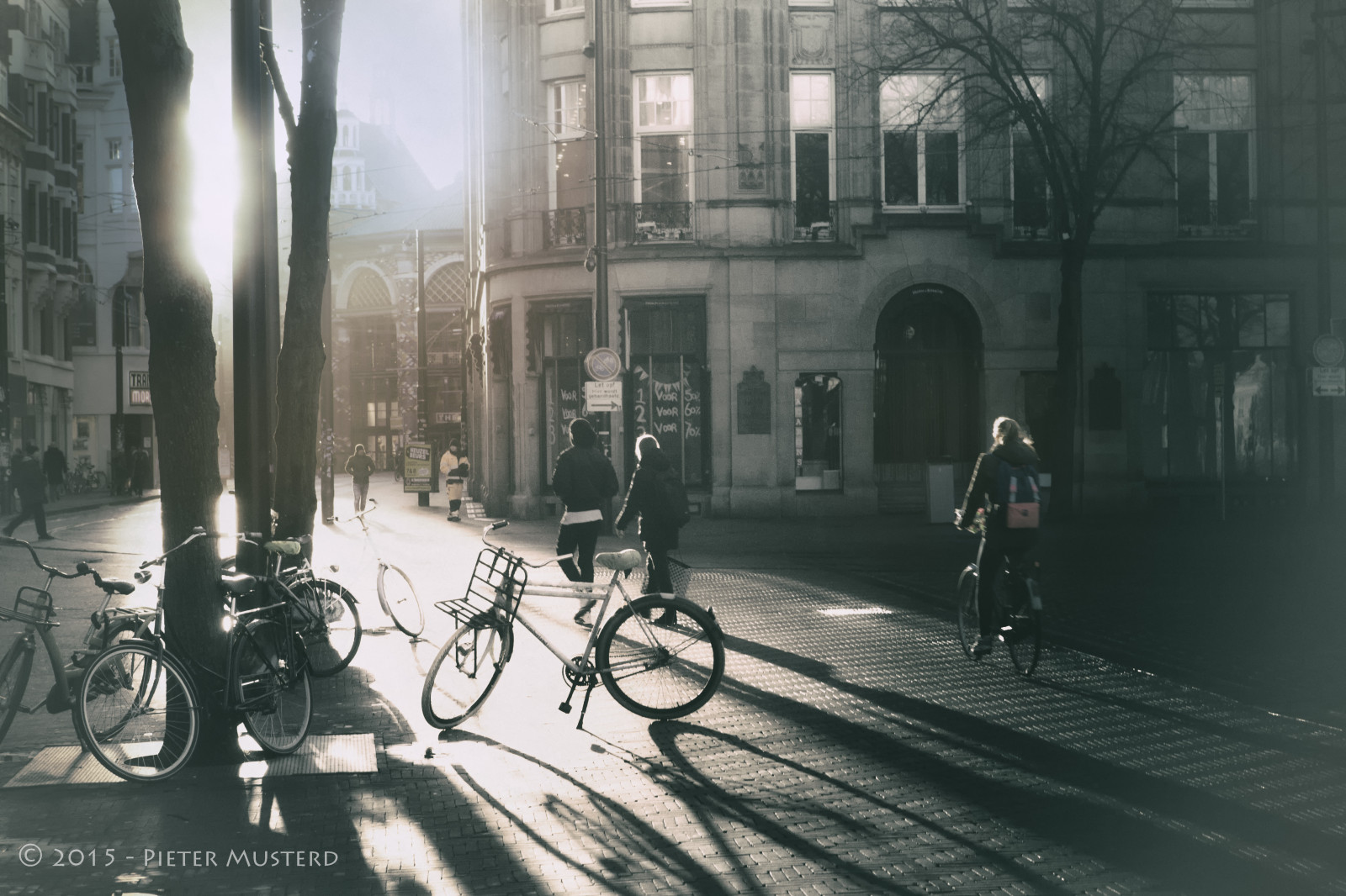 Holandsko, podsvícení, Kánon, nederland, Nizozemí, denhaag, Jízdní kola, nl, paysbas, Buitenhof, thehague, Fietsen, niederlande, tegenlicht, zuidholland, musterd, pietermusterd, sgravenhage, Gravestraat, haagspraak, pmusterdziggonl