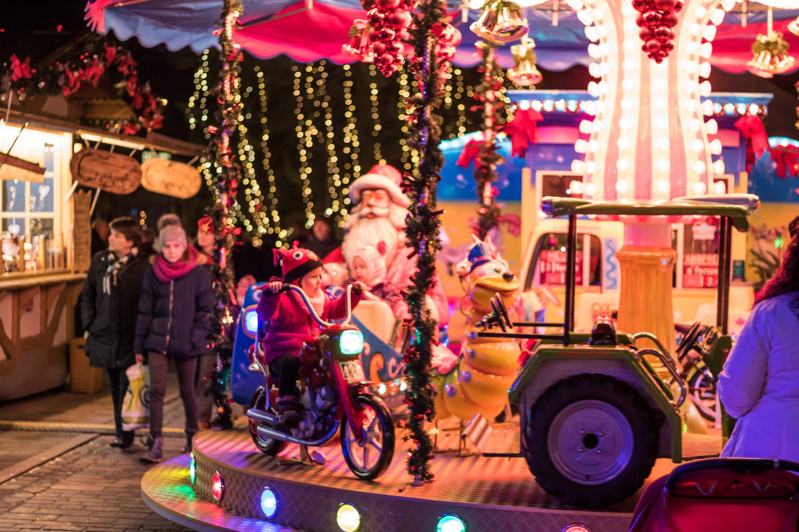 park, Německo, Vánoce, veletrh, festival, Vánoce, vánoční trh, července, Německo, deutschland, Rostock, julmarknad, exif modelu canoneos760d, geocountry, Kamera aby kánon, geocity, Model fotoaparátu canoneos760d, geostate, geolocation, exif aby kánon, exif focallength 50mm, EXIF ef50mmf18stm čočka, EXIF otvor 20, exif isospeed 640, weinachtsmarkt, hudební divadlo, zábavní park, zábavní jízda