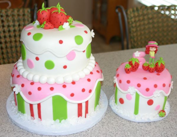 flowers,five,stripes,pearls,polkadots,3dstrawberries