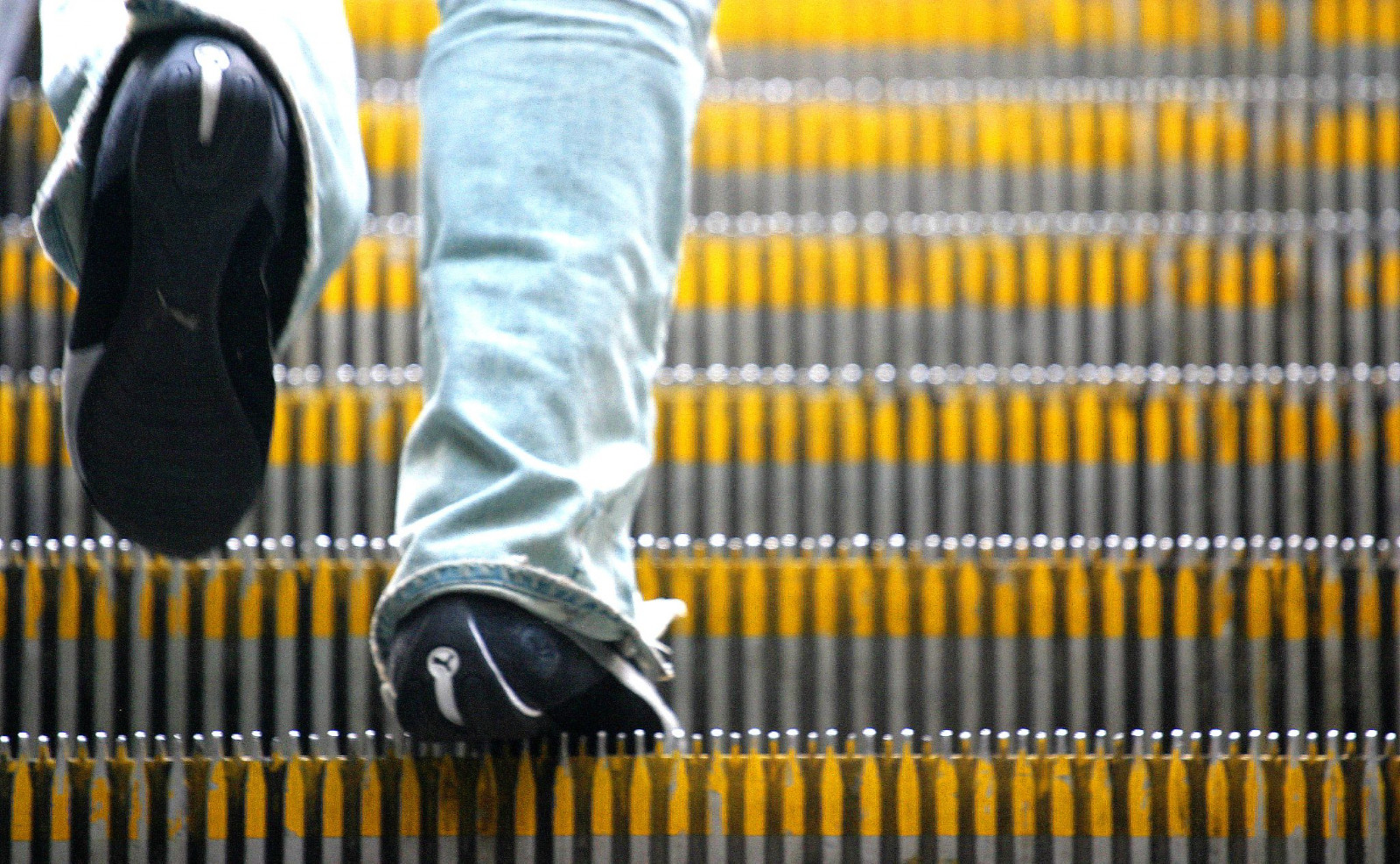 město, nohy, džíny, žlutý, vzor, Kalifornie, obuv, Spojené státy americké, jezdící schody, schody, Puma, 10, materiál, fav100, fav10, fav20, fav50, fav30, fav40, fav80, fav70, fav25, fav60, Spojené státy, topf25, deleteme10, Spojené státy americké, FV10, sanfrancisco, superfave, zachraň mě, produkt, fav90, deleteme5, vymaž mě, deleteme2, deleteme3, deleteme4, deleteme6, deleteme7, deleteme8, deleteme9, bart, topv555, notfv10, bayarearapidtransit