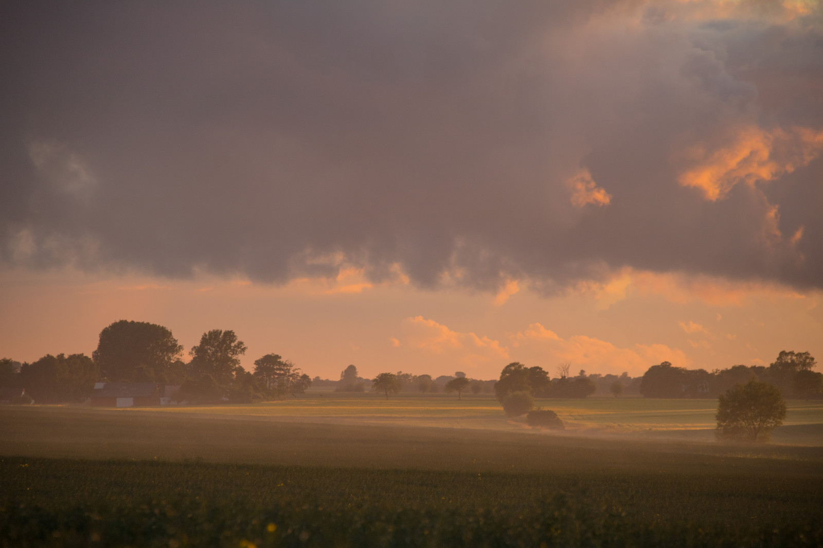 slunečnímu záření, krajina, západ slunce, Příroda, nebe, pole, svítání, večer, ráno, mlha, slunce, horizont, atmosféra, soumrak, slunce, mrak, počasí, svítání, zlatá hodina, nebe, solnedg ng, venkov, moln, landsbygd, s dersl tt, landskap, exif modelu canoneos760d, geocountry, Kamera aby kánon, geocity, Model fotoaparátu canoneos760d, exif isospeed 250, geostate, geolocation, EXIF čočka efs18200mmf3556is, EXIF otvor 56, exif aby kánon, exif focallength 170mm, gyllenetimmen, prostý, prérie, atmosférický jev, odlesk, meteorologický jev