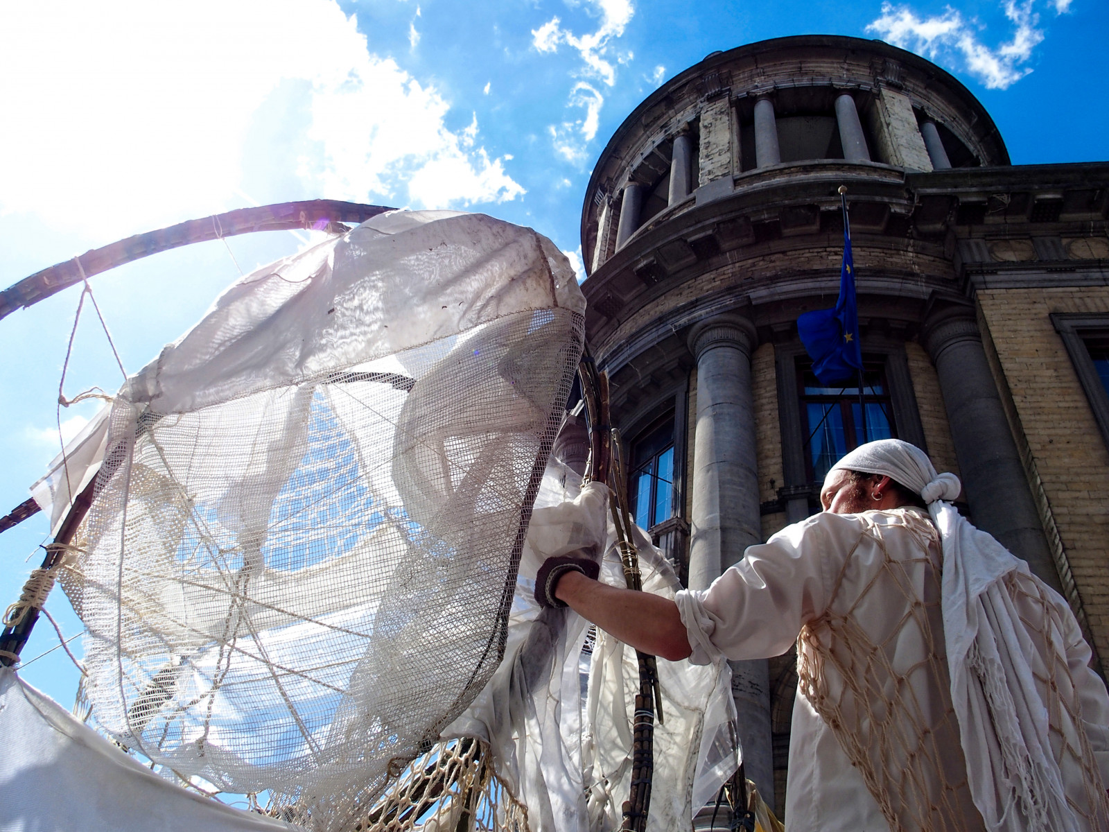 2016, Belgie, Belgique, Bruxelles, Brusel, sintjansmolenbeeksaintjean, zinneke, průvod, zinnekeparade, městský, město, ulice, Veřejnost, prostor, ciudad, ville, metropole, citta, Stadt, litovat, calle, Carrer, strada, Strase, straat, espace, UMĚNÍ, umělecký, kunst, artistik, arte, sociální, socioartistic, mezikulturní, interculturel, rozmanitost, diversit, mladý, junge, Joven, jeune, Jóvenes, jovem, ženský, weiblich, femminile, femminilit, mulheres, kobiety, femeile, kad nlar, žena, ženský, vrouw, Frau, kad n, femme, mujer, mulher, donna