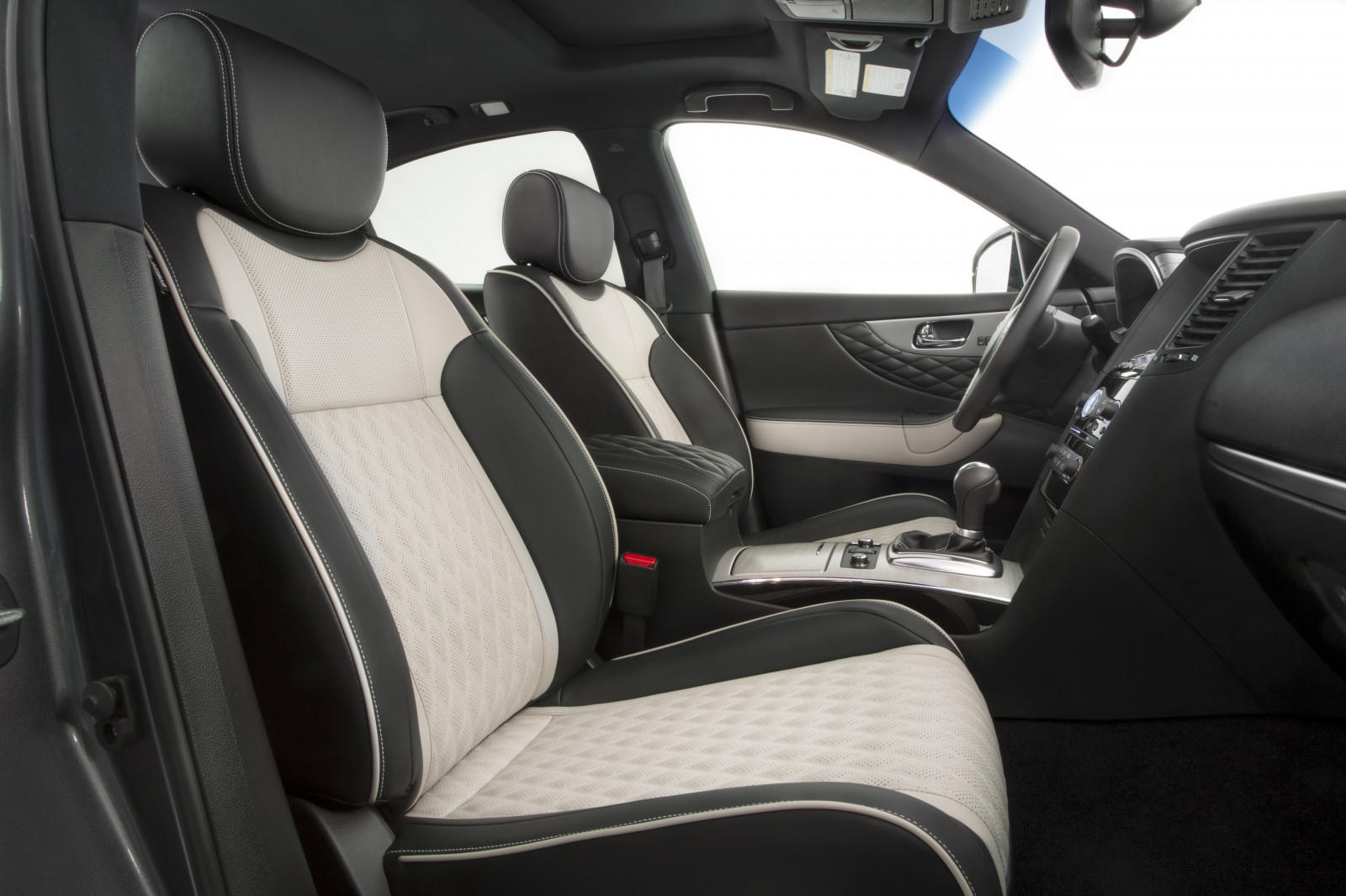 bil, køretøj, Infiniti, Sedan, netcarshow, netcar, bil billeder, bil foto, 2017, QX70 Limited, jord køretøj, bil make, luksus køretøj, familie bil, kompakt bil, crossover sUV, udøvende bil, sport utility køretøj, midten størrelse bil, Mercedes-Benz M-Klasse