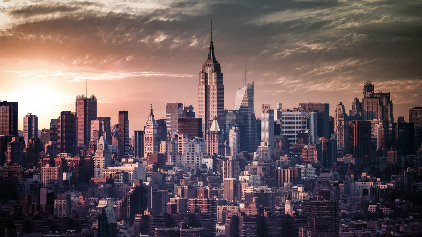 západ slunce, město, panoráma města, noc, architektura, panoráma, mrakodrap, večer, New York City, horizont, soumrak, metropole, centrum, urban area, Metropolitní oblast, lidské osídlení