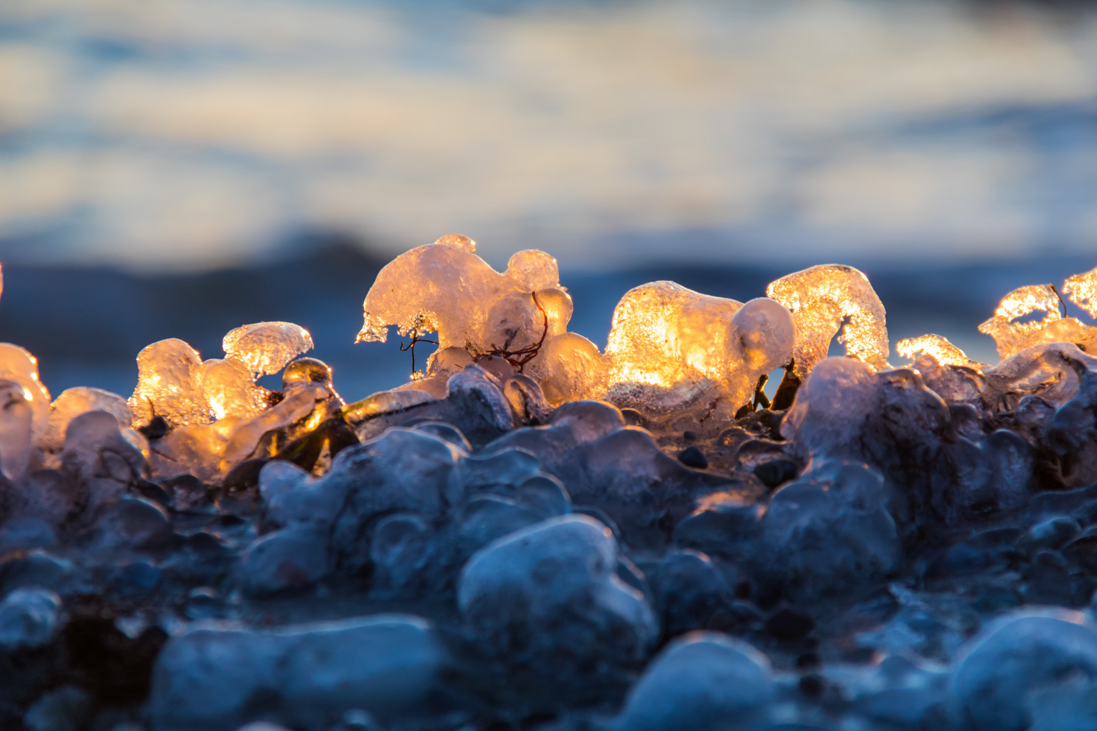 light, sunset, cold, ice, beach, water, strand, is, warm, dusk, vatten, solnedgang, geolocation, geocity, camera make canon, exif make canon, dalabadet, geocountry, geostate, exif lens efs18200mmf3556is, exif focallength 185mm, exif aperture 56, exif isospeed 320, camera model canoneos760d, exif model canoneos760d