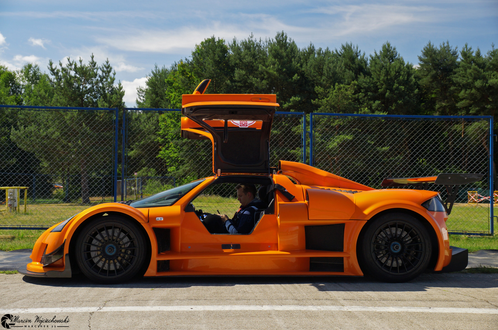 oranžový, auto, sport, červen, závod, fotografování, dráha, dveře, otevřeno, Sony, křídlo, rychle, Polsko, babička, tor, 55, Apollo, Turismo, superauto, Polonia, špinění, Supercars, Poznaň, 2014, Klub, A57, wielkopolska, Gumpert, Wielkopolski, Marcinek, gespot, Hypercar, Hyperauta, autogespot