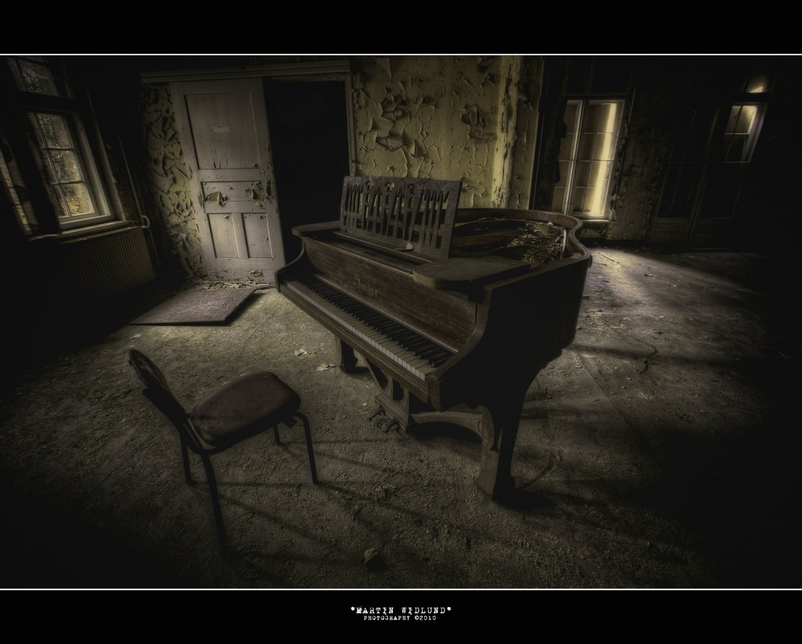 vecchio, monocromo, finestra, notte, urbano, costruzione, abbandonato, casa, sedia, Germania, storia, Canone, HDR, pianoforte, porta, spazzatura, oro, ospedale, decadimento, Dentro, Berlino, mezzanotte, esplorando, urbex, violazione di domicilio, leggero, ombre, 5 D, marchio, ii, vista, grande, oscurità, balestruccio, eos, malato, asilo, immagine dello schermo, proibito, derelitto, malato, caduto, bianco e nero, still life, 1.635 millimetri, Asyl, Widlund, lunatico, sanatorio