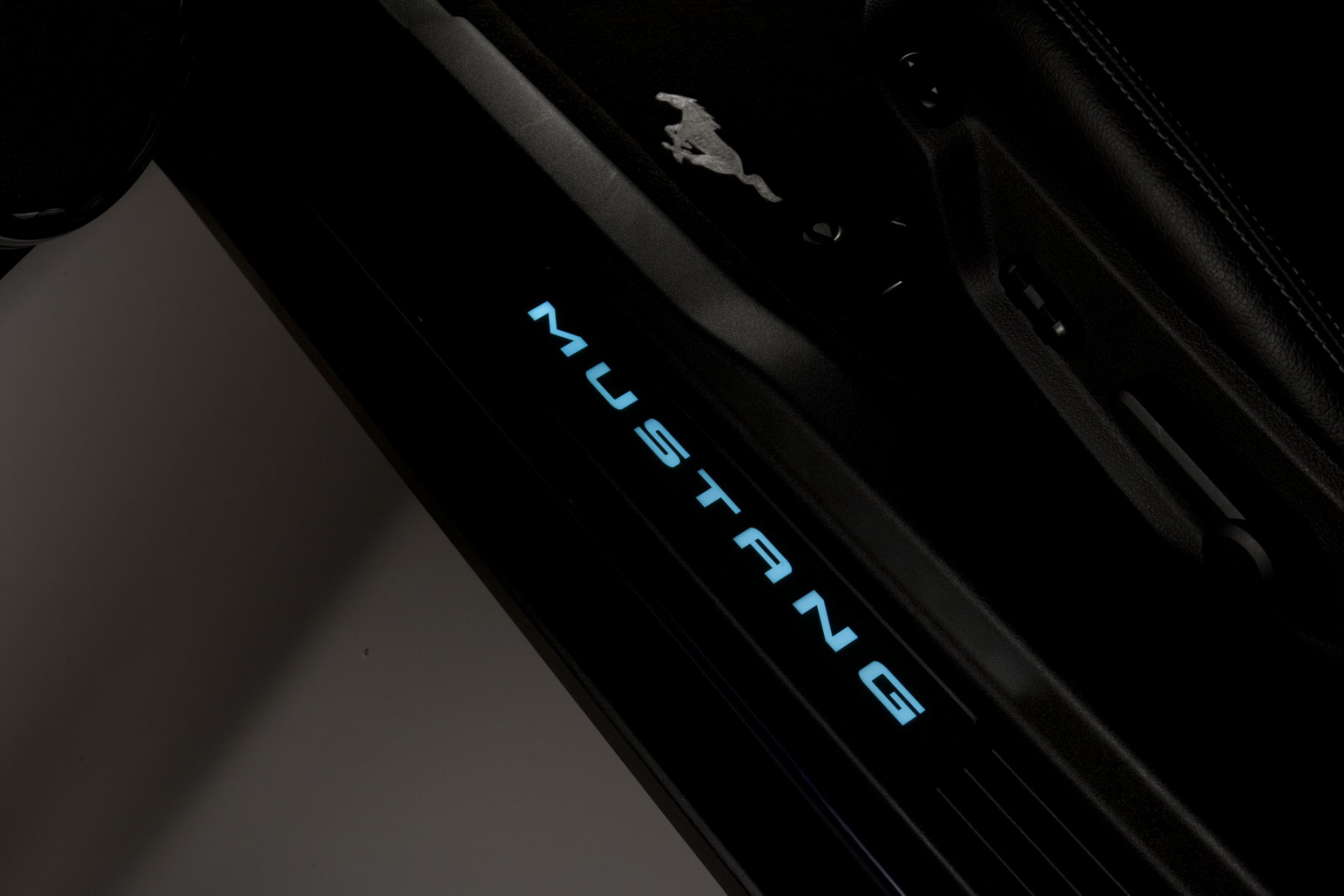 ดำ, ฟอร์ด, 2013, netcarshow, netcar, ภาพรถยนต์, ภาพรถ, Mustang, เบา, บรรทัด, ความมืด, ภาพหน้าจอ, วอลล์เปเปอร์คอมพิวเตอร์, ตัวอักษร