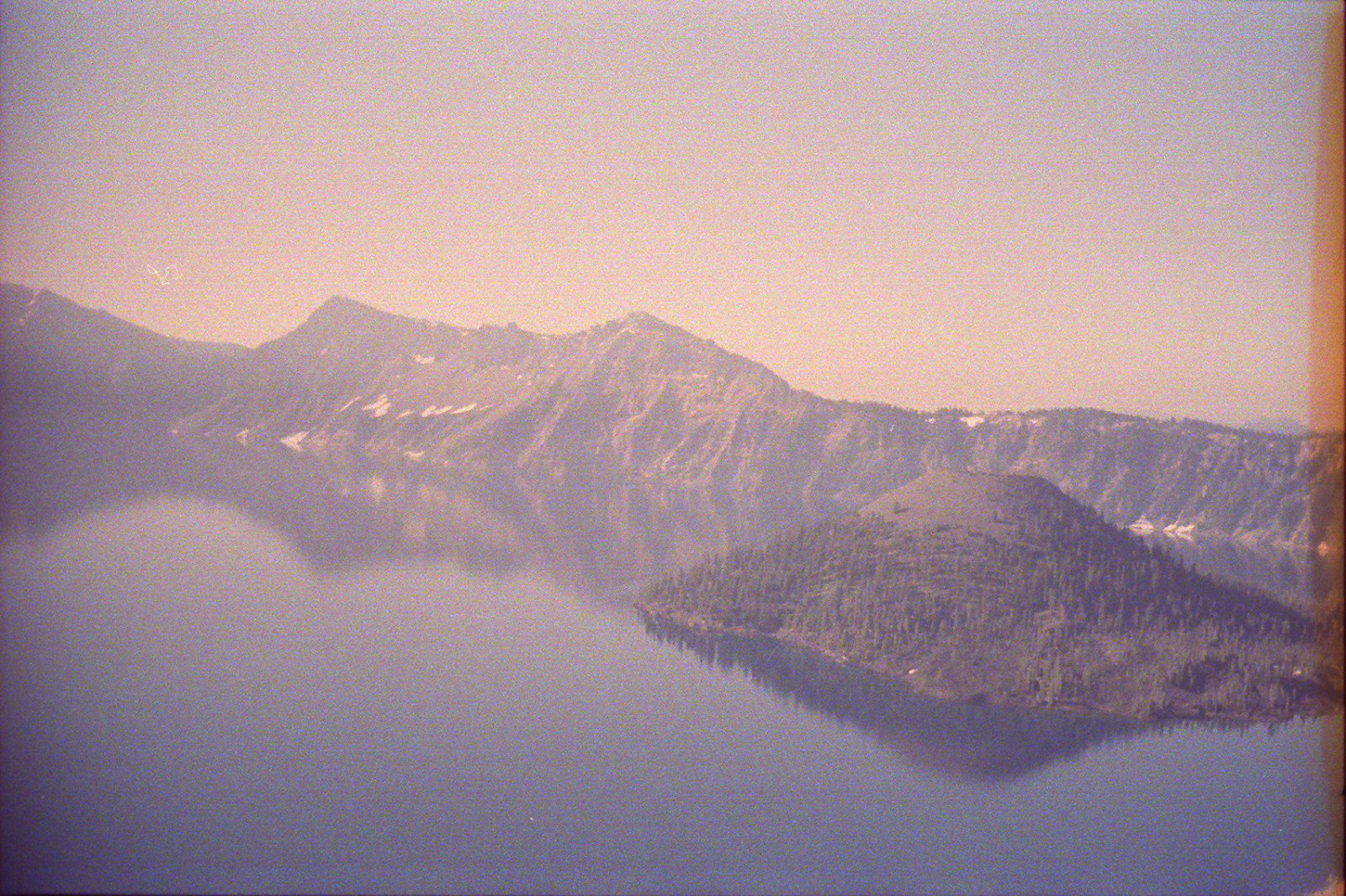 moře, kopec, jezero, voda, odraz, nebe, uklidnit, ráno, pobřeží, Svatozář, horizont, atmosféra, Spojené státy americké, růžový, kráter, mount scenérie, opar, hřbet, západ, hora, svítání, nádrž, západní pobřeží, jezero, pohoří, klesl, vodní zdroje
