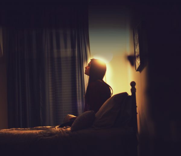 light,darkness,sitting,lighting,night,backlighting