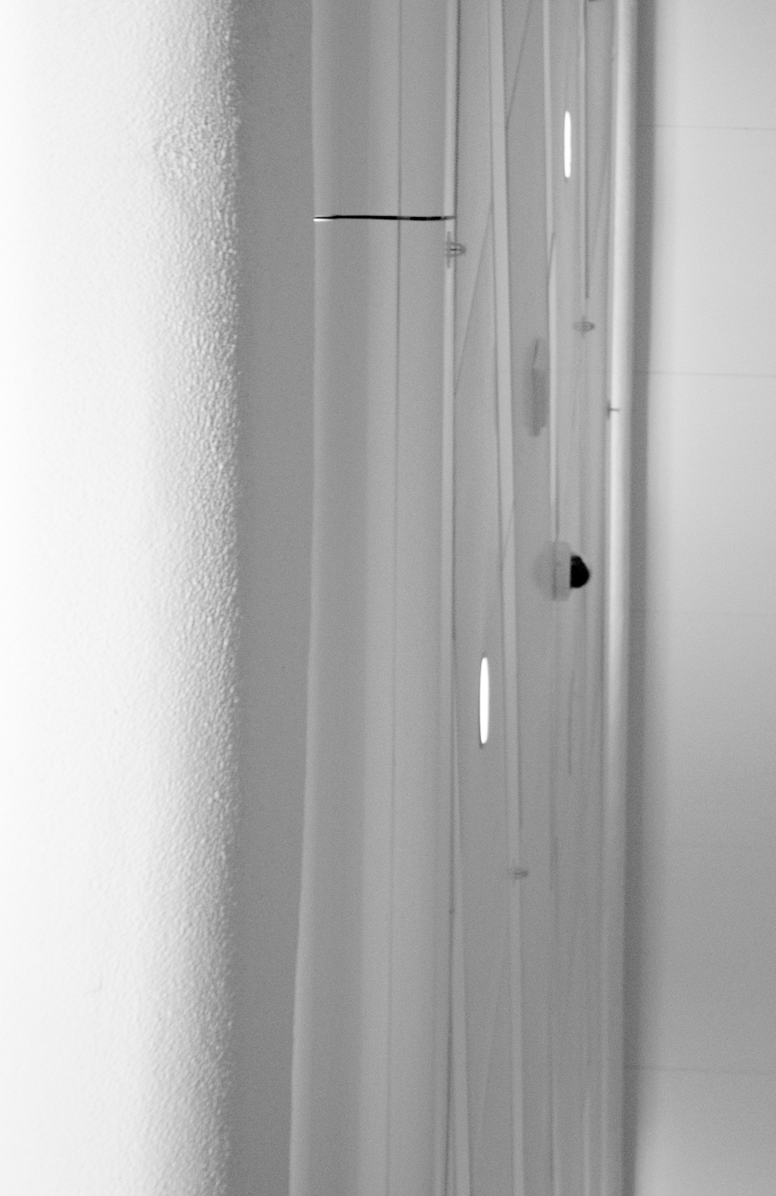 bílý, Černá, černobílý, minimalismus, pokoj, místnost, modely Architektura, dveře, Vzhled interiéru, čára, nábytek, Černý a bílý, monochromatické fotografování, vodovodní instalace