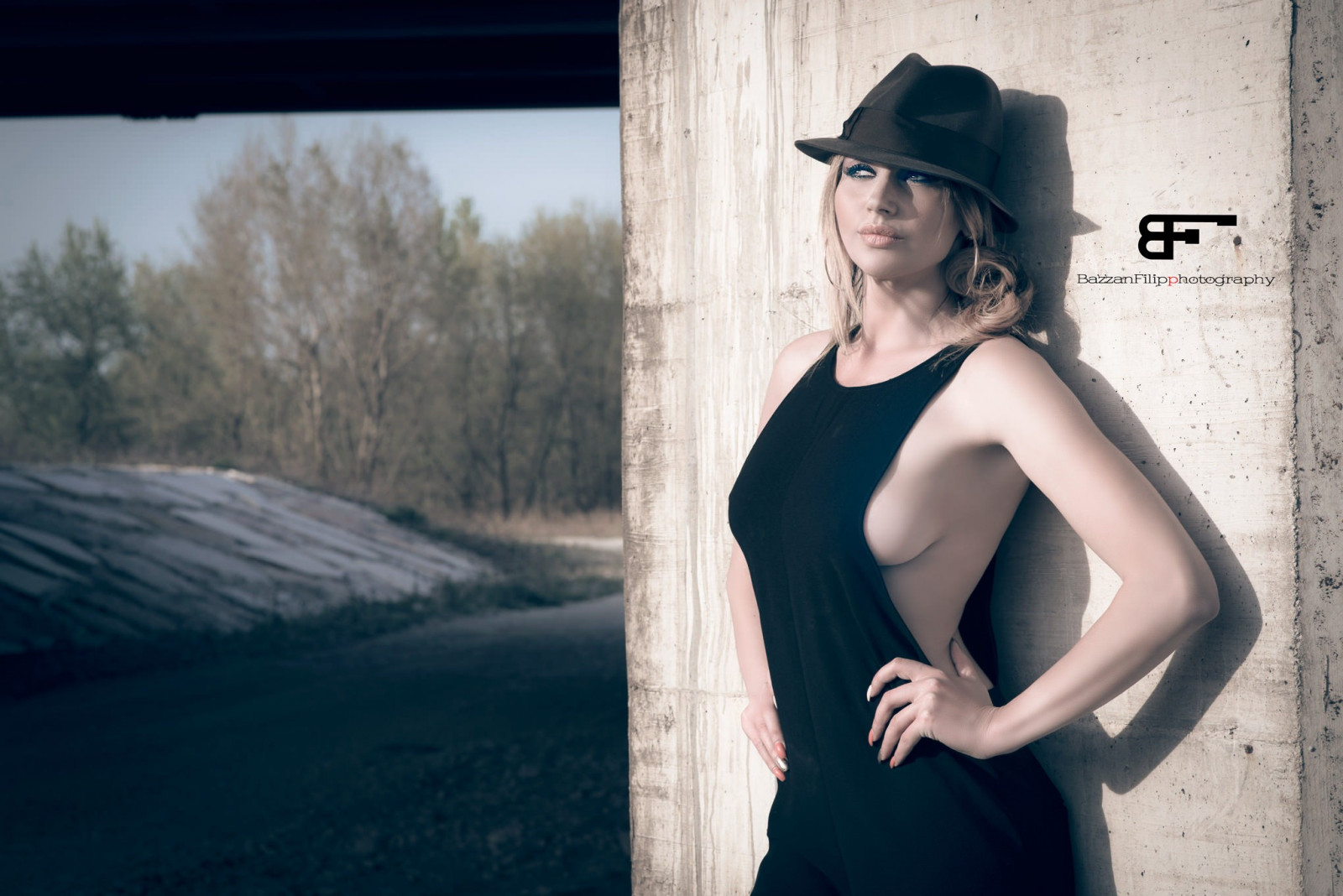 sort, Kvinder, model, portræt, blond, hat, fotografering, kjole, blå, mode, boobs, Person, tøj, skønhed, kvinde, dame, brud, fotografi, billede, portrætfotografering, Photo shoot