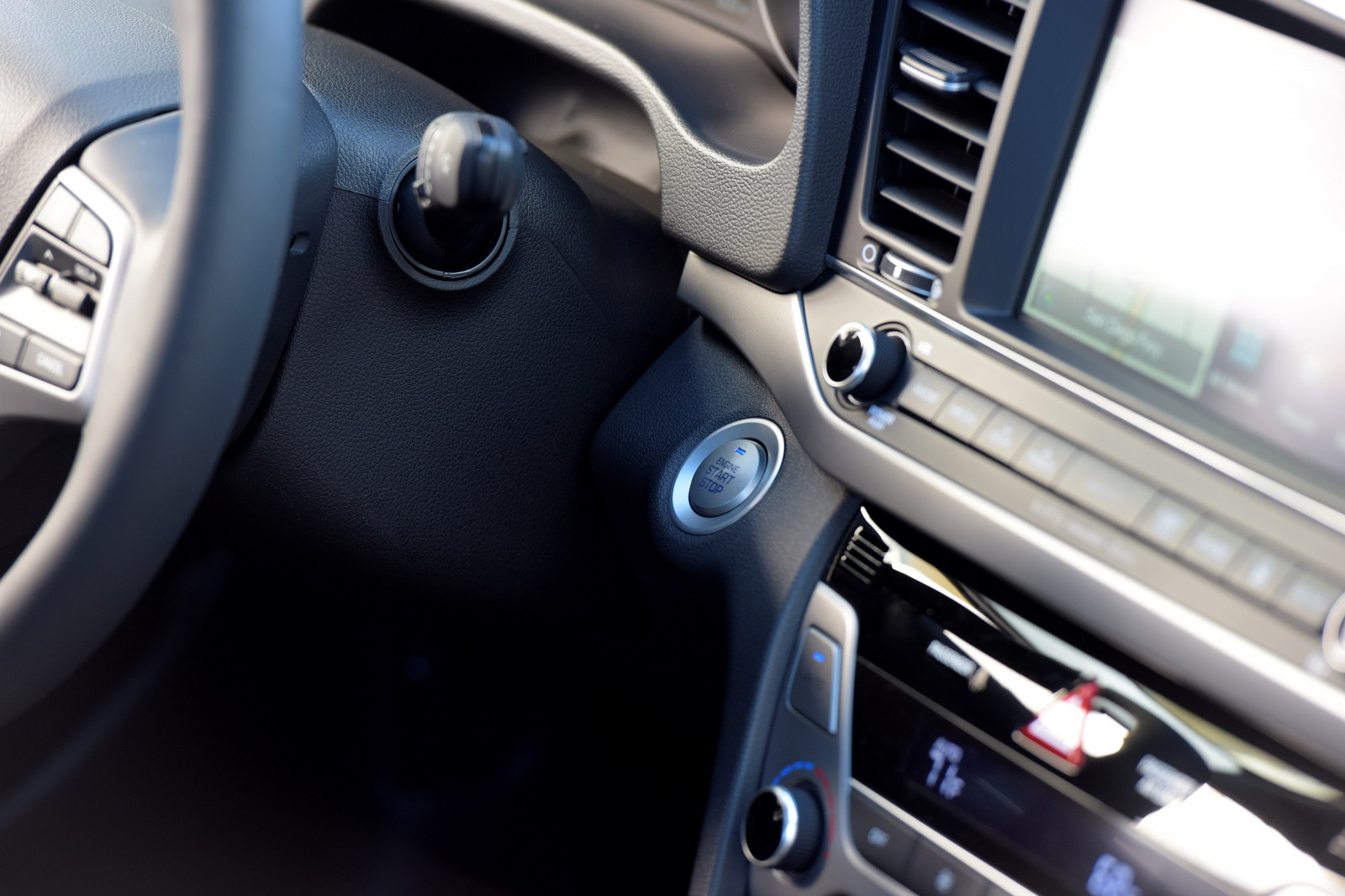 auto, BMW, vozidlo, hyundai, volant, limuzína, netcarshow, netcar, obrázky vozidel, photo auto, 2017, Elantra sedan, pozemní vozidla, automobilový exteriér, automobil make, luxusní vůz, rodinný vůz, kompaktní vůz, crossover sUV, sportovní sedan, sportovní užitkové vozidlo, střední velikost auta