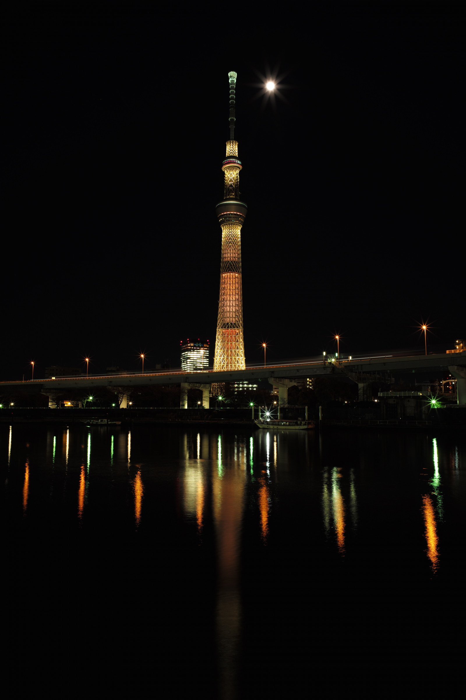 město, panoráma města, noc, architektura, odraz, panoráma, mrakodrap, večer, věž, soumrak, Leica, Tokio, M, Skytree, světlo, osvětlení, tma, mezník, Tokyo Sky Tree, typ240, brownchocolat, ELMARIT, sumdariver, elmarit12828asph