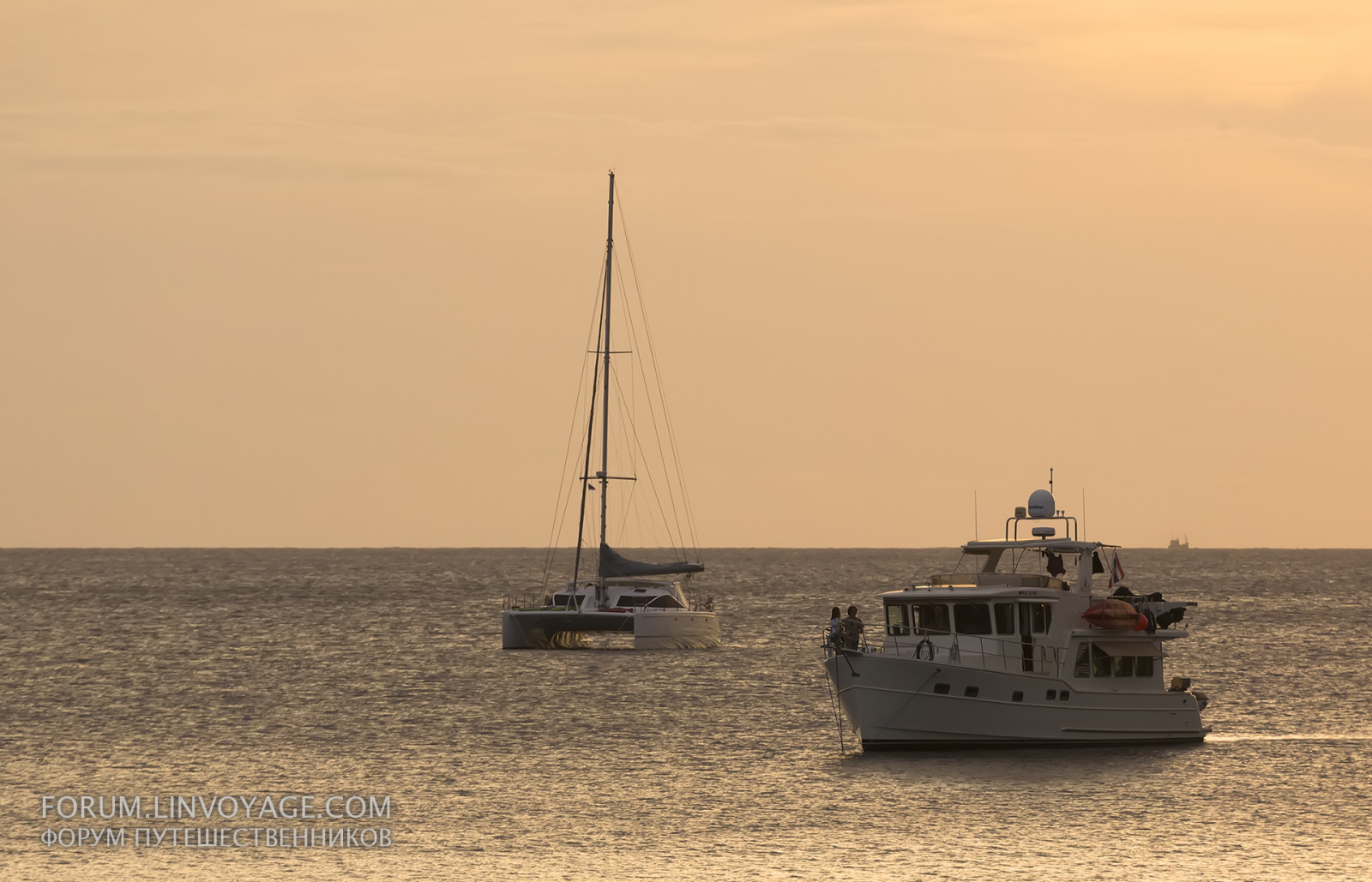 krajina, lidé, loď, loď, západ slunce, moře, záliv, noc, děti, voda, Příroda, pobřeží, písek, minimalismus, odraz, nebe, vozidlo, mraky, pláž, svítání, uklidnit, žlutý, večer, ráno, vlny, pobřeží, kouzlo, slunce, horizont, pelerína, zlato, Dovolená, soumrak, jachta, Thajsko, hrát si, Reflex, katamarán, světlo, barva, klidný, mrak, svítání, venkovní, oceán, jachta, vlna, odpočinout si, pobřeží, sen, plavidlo, stožár, výlet, cesta, plavba, Pattaya, krabi, Samui, phuket, brigh, Promthep, plavat, charta