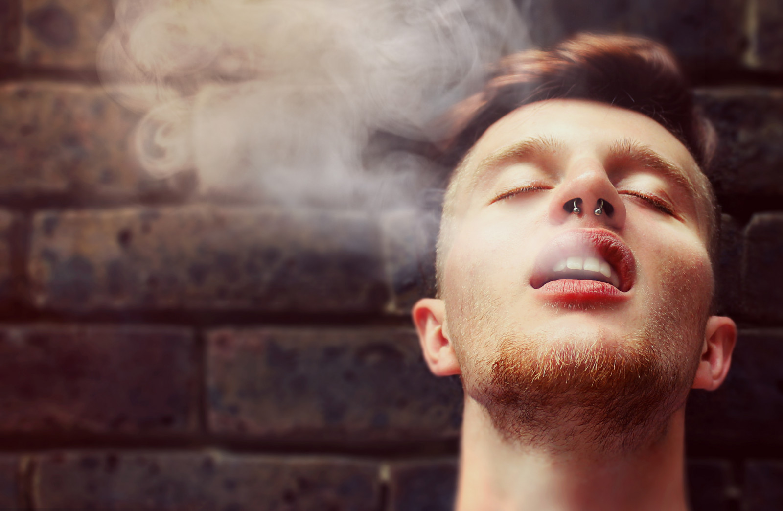 Wallpaper red, smoke, smoking, piercing, lips, nose, light, smile