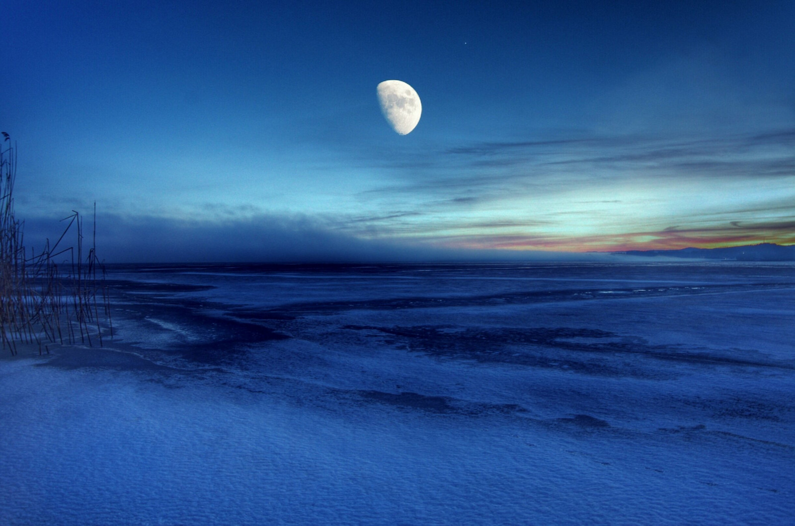 slunečnímu záření, západ slunce, moře, pobřeží, odraz, nebe, pláž, svítání, Měsíc, modrý, led, večer, ráno, pobřeží, měsíční svit, vítr, horizont, doubleexposure, atmosféra, soumrak, mrak, mlha, svítání, oceán, vlna, modrá obloha, počítač tapeta, Atmosféra Země, astronomický objekt, mořská vlna, moonart, mooncrazy, moonpoetry, moonlandscape, blueyearning, blueconversation, divingamongstheclouds, mistyevening, iceonthelake, Onestar, sweetride, ridetheenergy