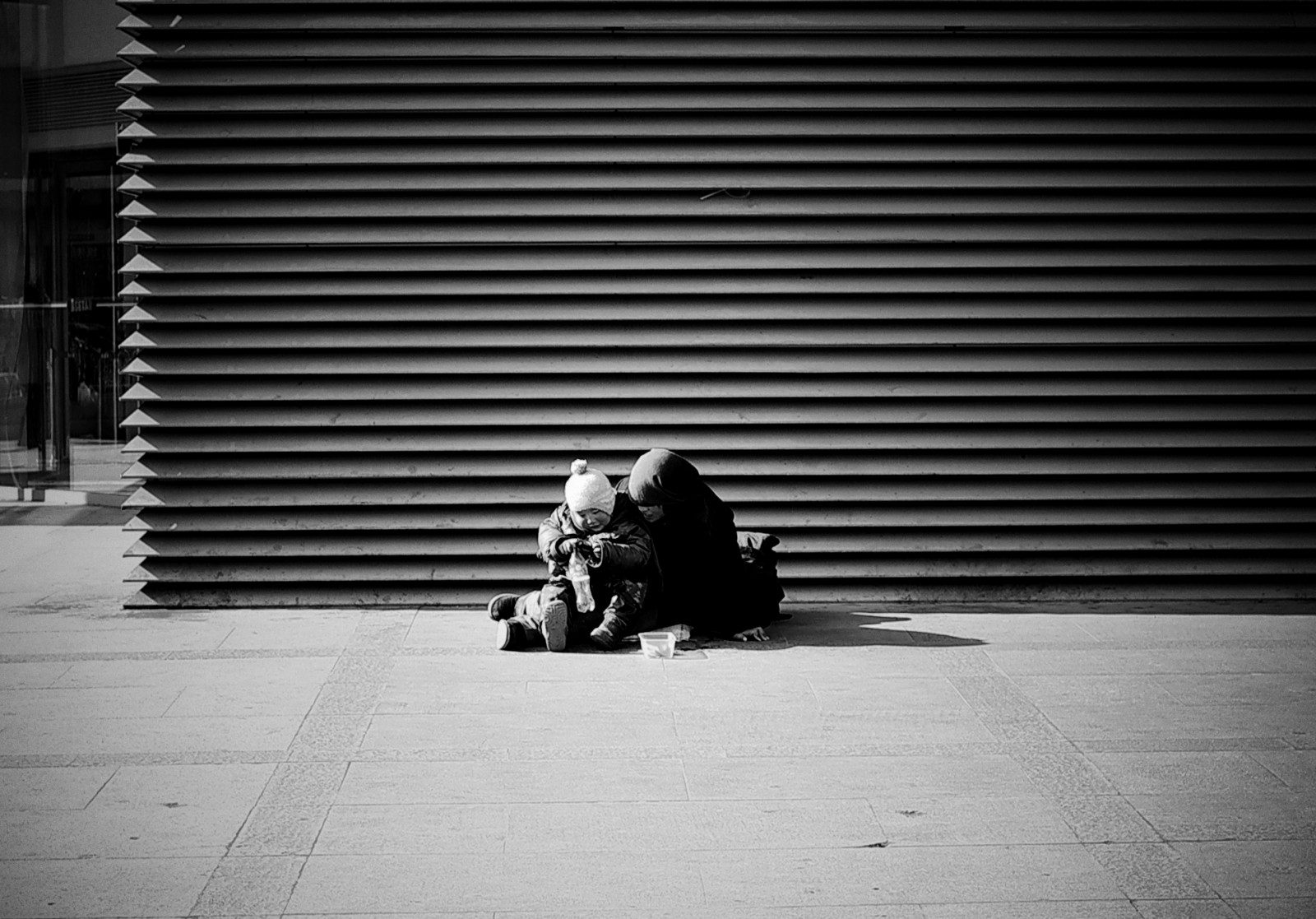 bianca, nero, monocromo, strada, ombra, fotografia, silhouette, vita, leggero, colore, bw, storie, difficile, forma, fotografia, oscurità, bianco e nero, fotografia in bianco e nero, posizioni umani, film noir