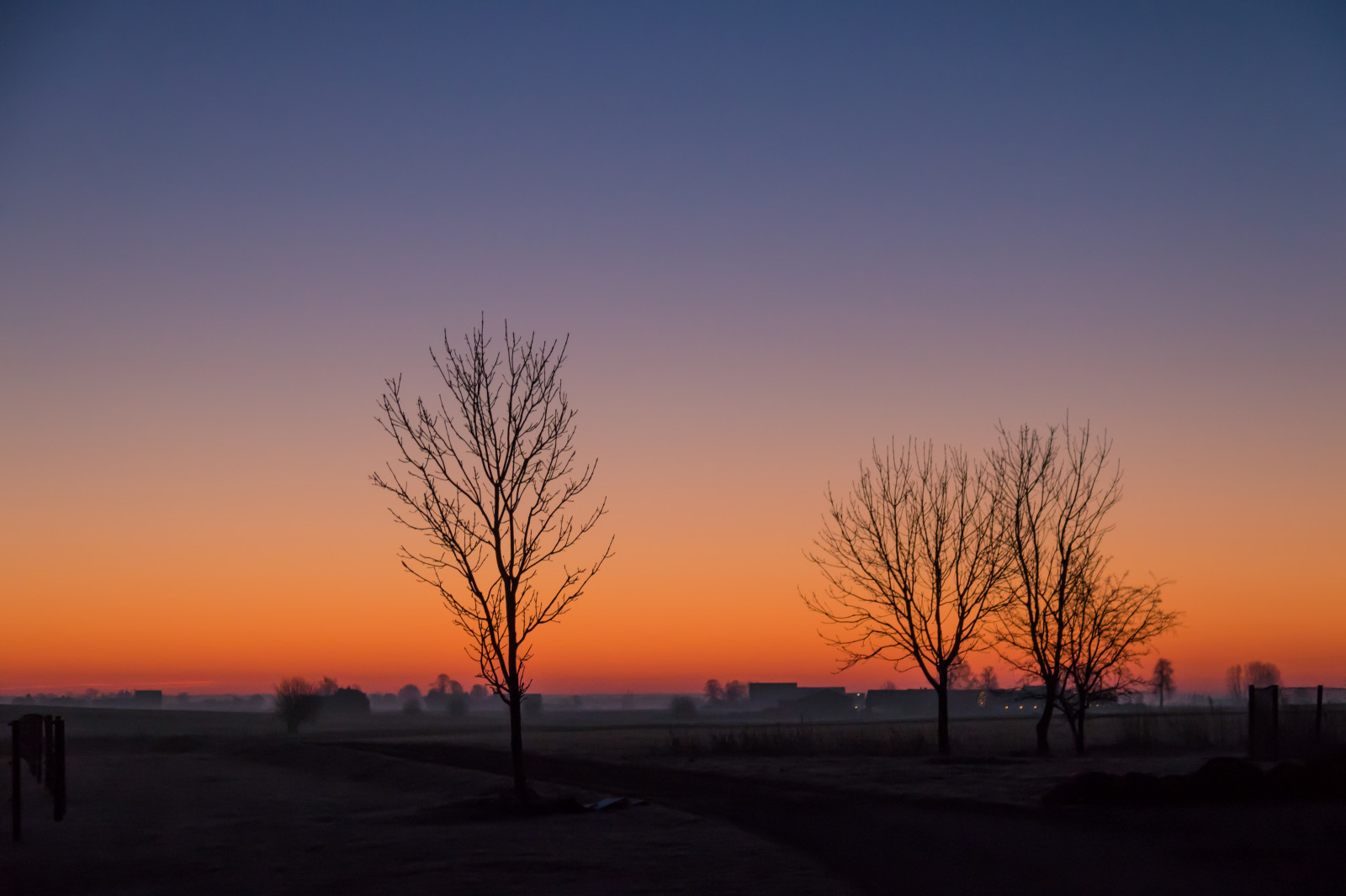krajina, západ slunce, nebe, pole, svítání, večer, ráno, slunce, horizont, soumrak, slunce, mrak, strom, svítání, nebe, venkov, landsbygd, soluppg ng, landskap, gryning, morgon, prostý, prérie, atmosférický jev, odlesk, červená obloha v dopoledních hodinách