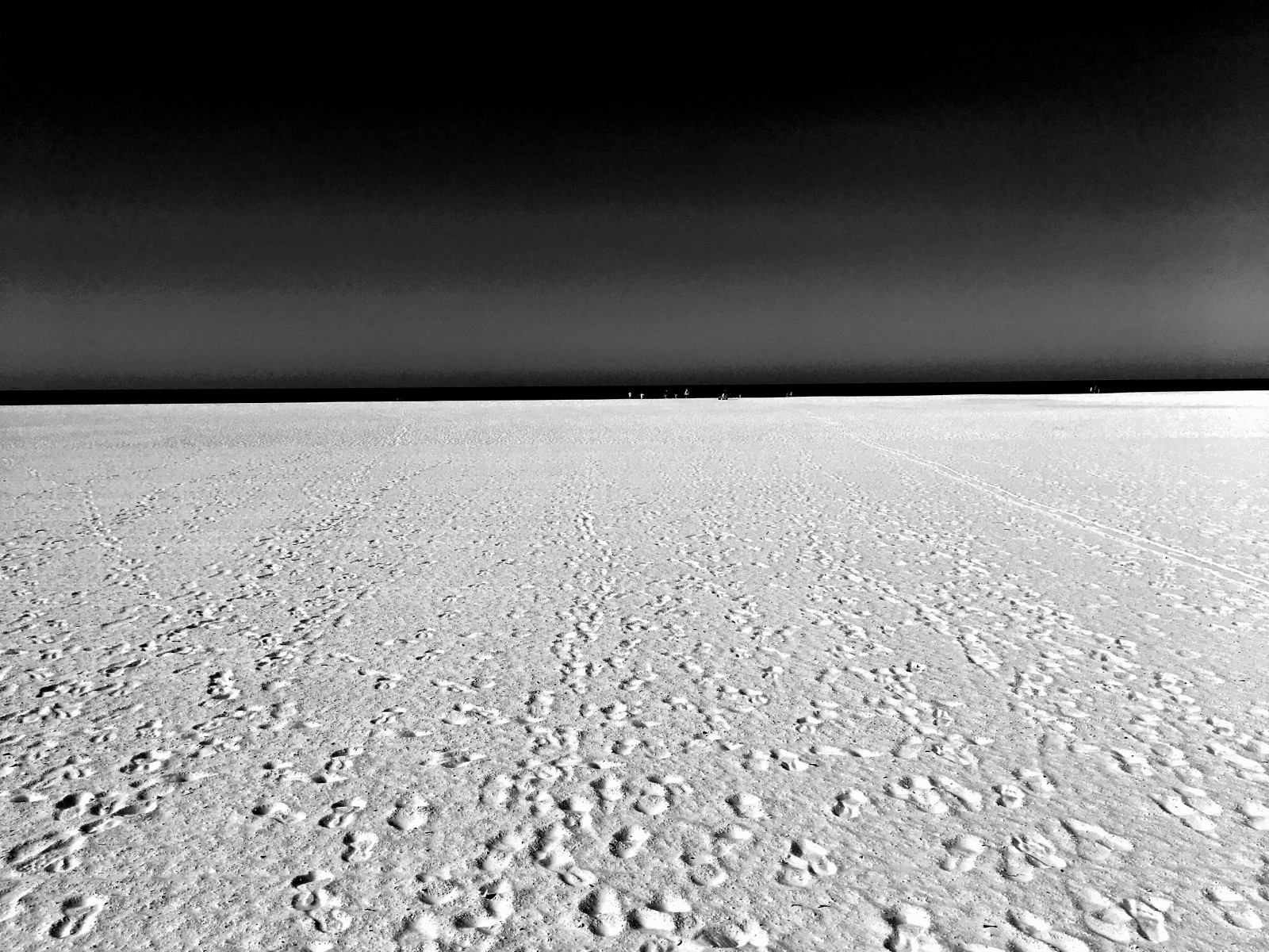 Černý a bílý, monochromatické fotografování, nebe, horizont, černobílý, asfalt, povrch vozovky, krajina