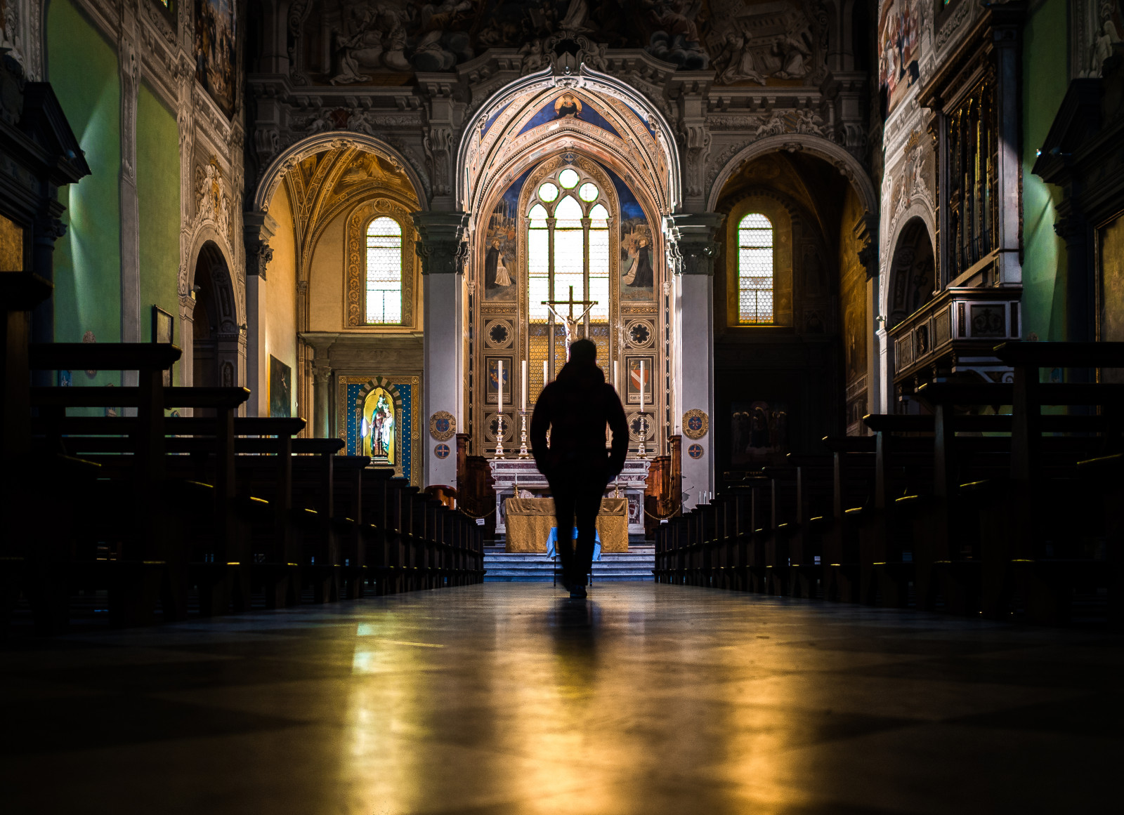 Persona, strada, ombra, edificio, streetphotography, Chiesa, solo, kuppel, luci, colori, Cristian, Ricerca, architettura, culto, Croce, buio, capella, Sacro, Riflesso, panchine, Contrasto, luogo, oscurit, ges, Natalini, chiarezza, sacralit, redenzone