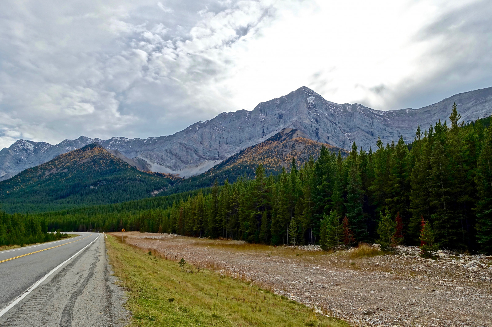 landskab, bjerge, bakke, vej, dal, bjergpasset, ødemark, hovedvej, Alperne, motorvej, plateau, ryg, træ, bjerg, eng, highland, bjergrige landskabsformer, landskabsform, geografisk funktion, bjergkæde, faldt