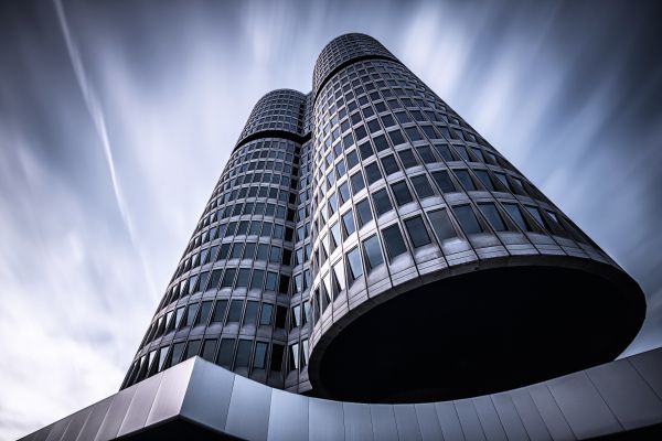building,skyscraper,landmark,metropolitan area,metropolis,daytime