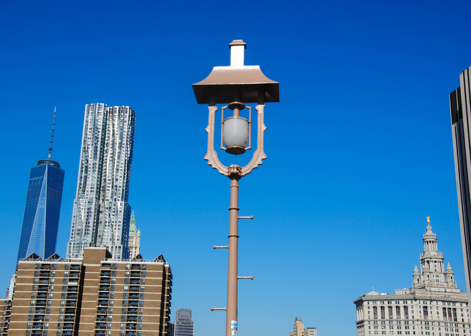 pouliční osvětlení, město, panoráma města, panoráma, mrakodrap, modrý, věž, most, Spojené státy americké, Manhattan, metropole, spirála, Brooklyn, centrum, cityview, budovy, newyork, osvětlení, nás, mrakodrapy, Brooklynský most, mezník, lidské osídlení, panelový dům, svítidlo, kontrolní věž