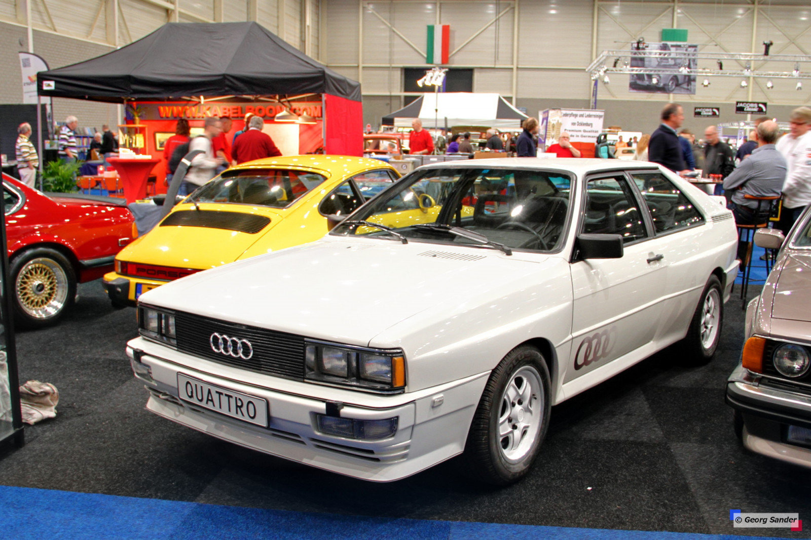 bílý, auto, vozidlo, moderní, Nizozemí, audi, Quattro, sportovní auto, 2015, pohřbít, rozlišení, holandský, horní, limuzína, Holandsko, klasika, 1982, 1981, označit, vysoký, mk, fotografie, Mezinárodní, cars, motor, auto, show, automobil, série, tapeta na zeď, fotky, typ, foto, obraz, obrázek, Weis, snímky, fotografie, fotos, auta, typ, bild, generace, serie, bilder, litr, litr, automobil, messe, Motorshow, automesse, Maastricht, Ausstellung, mobiel, niederlande, automobilausstellung, automobilmesse, interclassics, topmobiel, weiss, ur, 4wd, quatro, urquattro, pozemní vozidla, závodní auto, automobil make, model auta, rodinný vůz, kompaktní vůz, výkonné auto, audi převrat, audi kupé gt