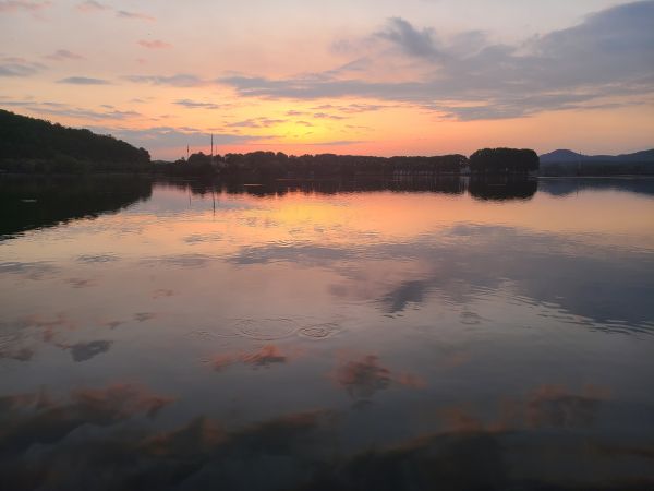 reflection,lake,sunset