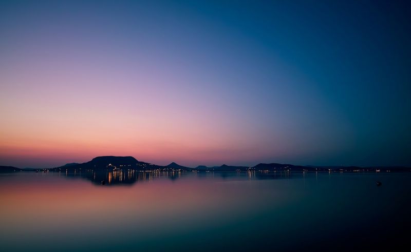 slunečnímu záření, krajina, západ slunce, moře, noc, jezero slunečnímu záření, krajina, západ slunce, moře, noc, jezero