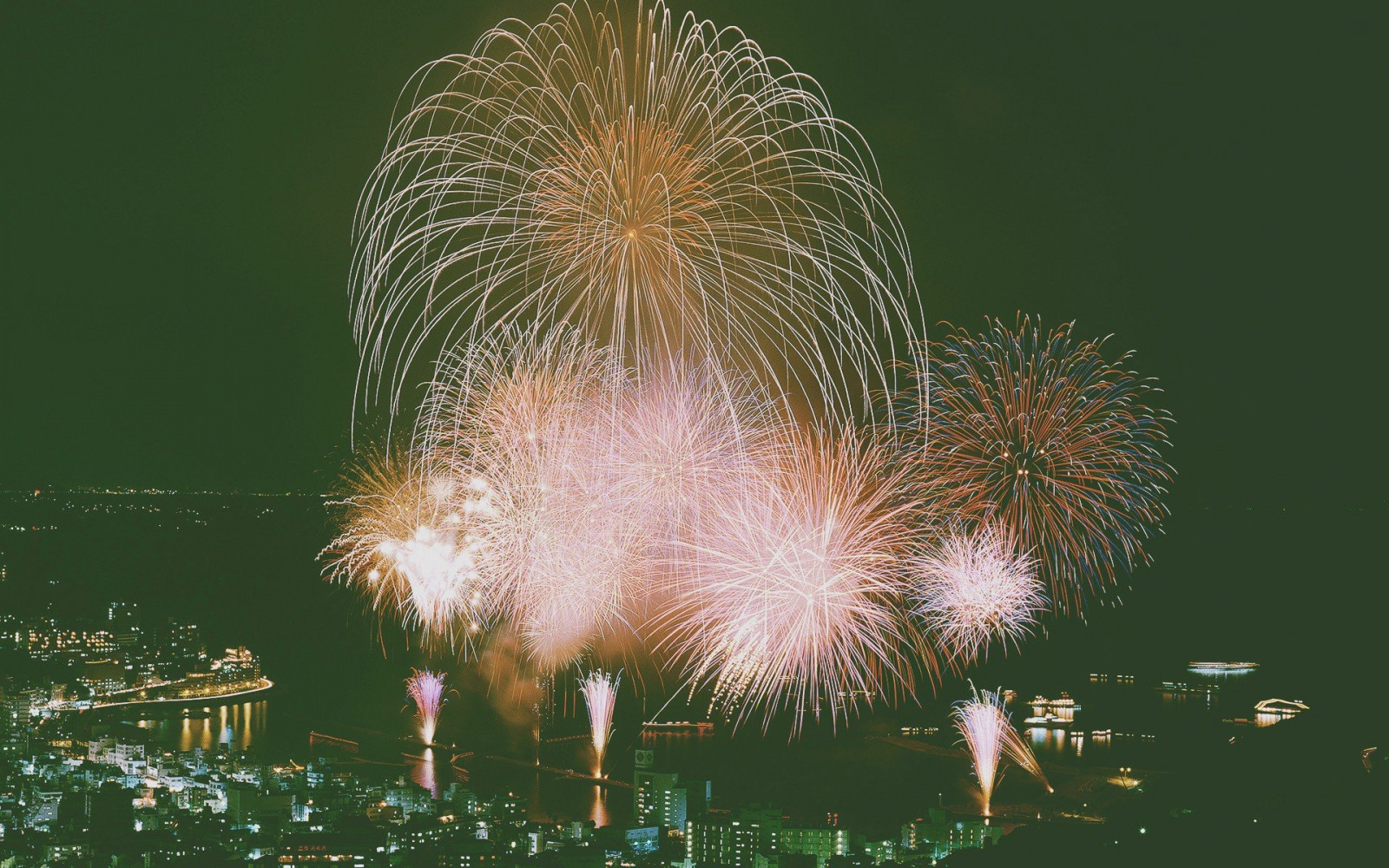 1920x1200 px, fogos de artifício