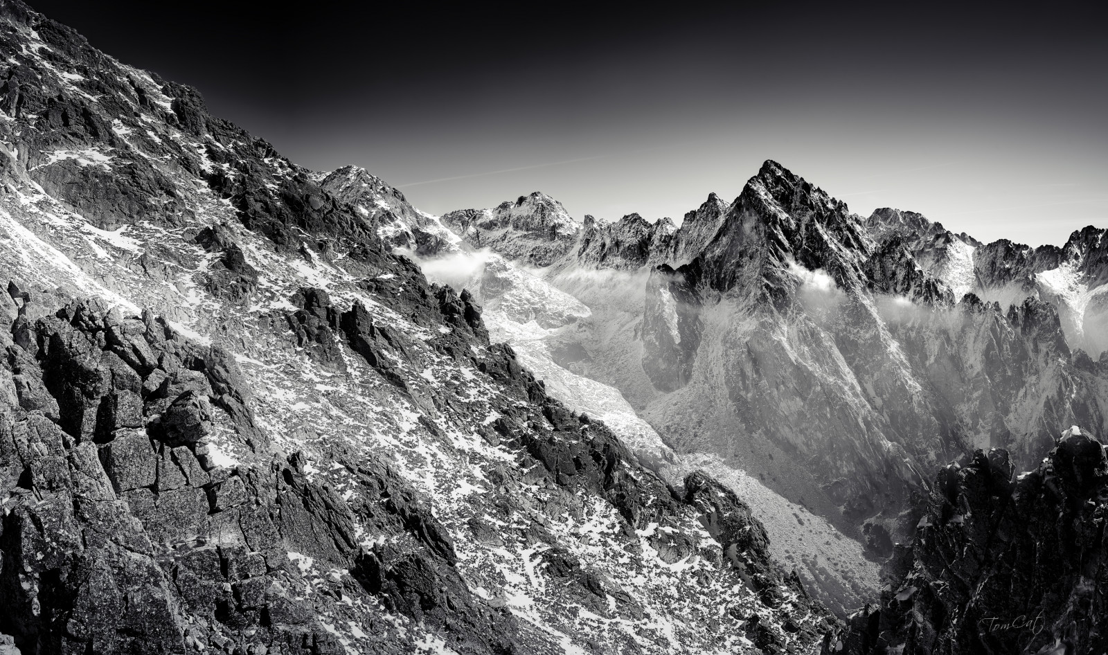 show, nebe, tělesné, panoráma, Dovolená, Cestovní ruch, černobílý, Skála, Tomáš, mraky, kočka, 35MM, jeden, vysoký, skály, Evropa, republika, Pohled, nadmořská výška, široký, panoramatický, rokle, střední, formát, slovensko, Slovensko, cestování, fáze, ultra, tatry, tatry, kocour, Slovák, Mamyia, Vysoke, Iq260