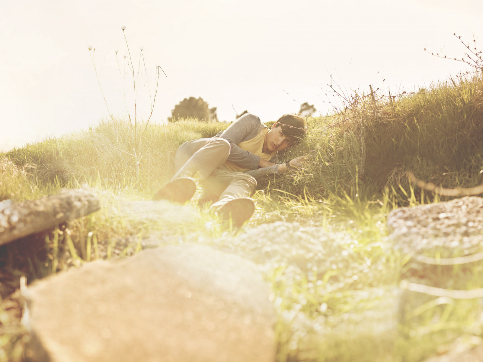 slunečnímu záření, světla, písek, hodinky, tráva, nebe, fotografování, skály, letní, sláma, boty, seno, svetr, světlo, chlapec, dívka, zábava, selfie, tělo, ps, autoportrét, CS5, tráva rodina, kalhoty, vneck, ekoregion, expanze, brenizer, natw, Khakis, Noahandthewhale, stock photography