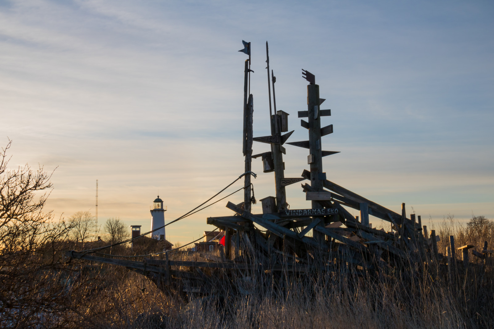 พระอาทิตย์ตก, ท้องฟ้า, ยานพาหนะ, ตอนเย็น, หอคอย, ลม, กังหันลม, ขนส่ง, ไฟฟ้า, หอส่งสัญญาณ, smygehuk, Vindarnaseko, พลังงาน, อุตสาหกรรม, สายไฟเหนือศีรษะ, ทุ่งน้ำมัน