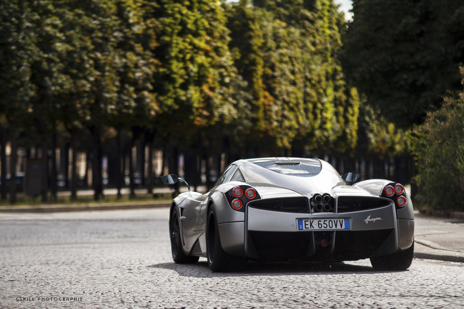 ulice, auto, vozidlo, silnice, fotografování, Šedá, Kánon, Francie, Paříž, sportovní auto, Pagani, Huayra, asfalt, kupé, výkon auta, limuzína, F28, 70200, rostlina, kolo, superauto, sigma, 60d, worldcars, sportovní auto, autogespot, paganihuayra, pozemní vozidla, automobilového designu, automobilový exteriér, závodní auto, luxusní vůz, osobní luxusní automobil, městské auto, Quais, gskillphotographie, Gskill, Jorisclerc, automotive wheel system