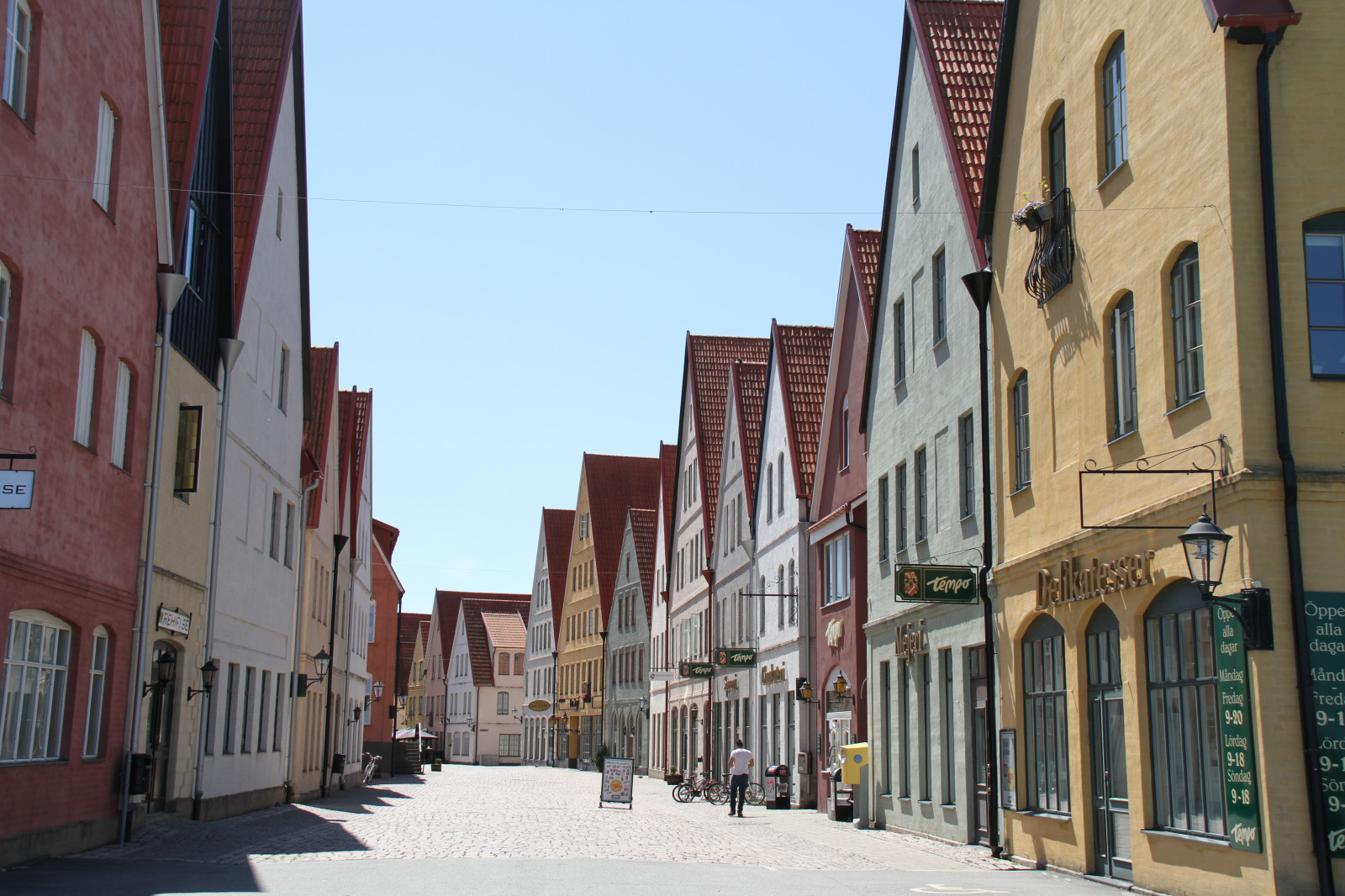 město, ulice, panoráma města, architektura, budova, zima, silnice, Dům, vesnice, město, infrastruktura, centrum, alej, Jakriborg, fasáda, pruh, urban area, lidské osídlení, sousedství, obytný prostor